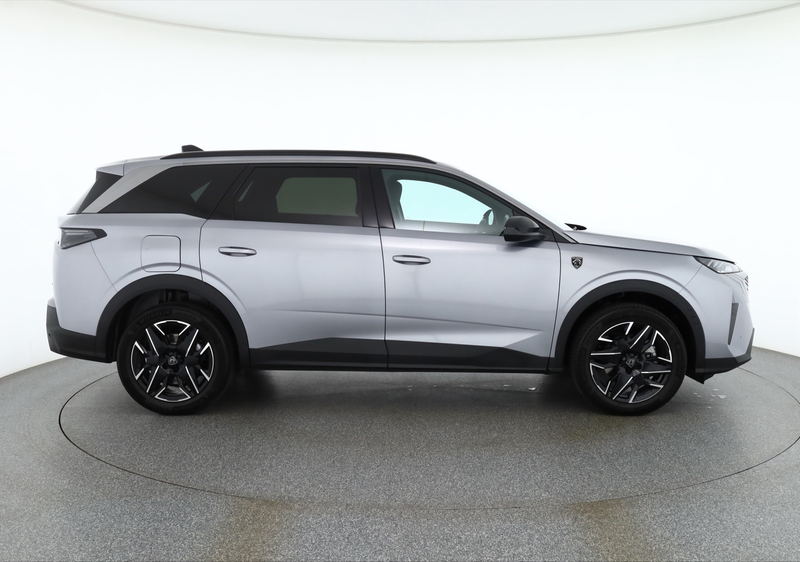 Peugeot 5008 GT 1.2 Hybrid Aut. Matrix ACC 7-Sitzer — photo 6