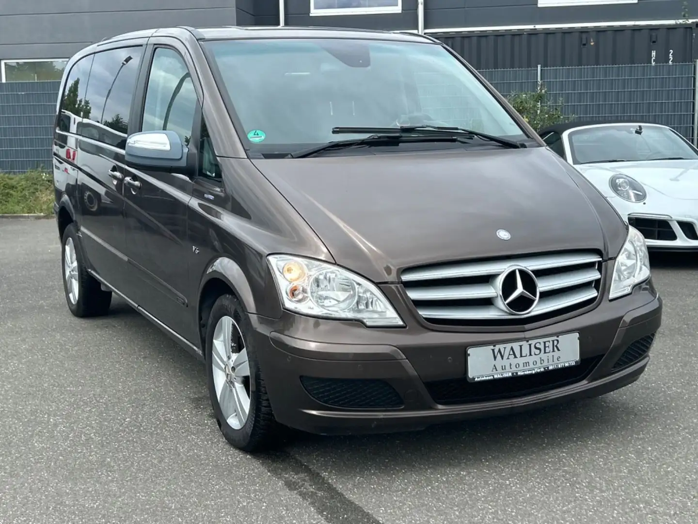 Mercedes-Benz Viano 3.0 CDI Trend Edition Kompakt Braun - 1