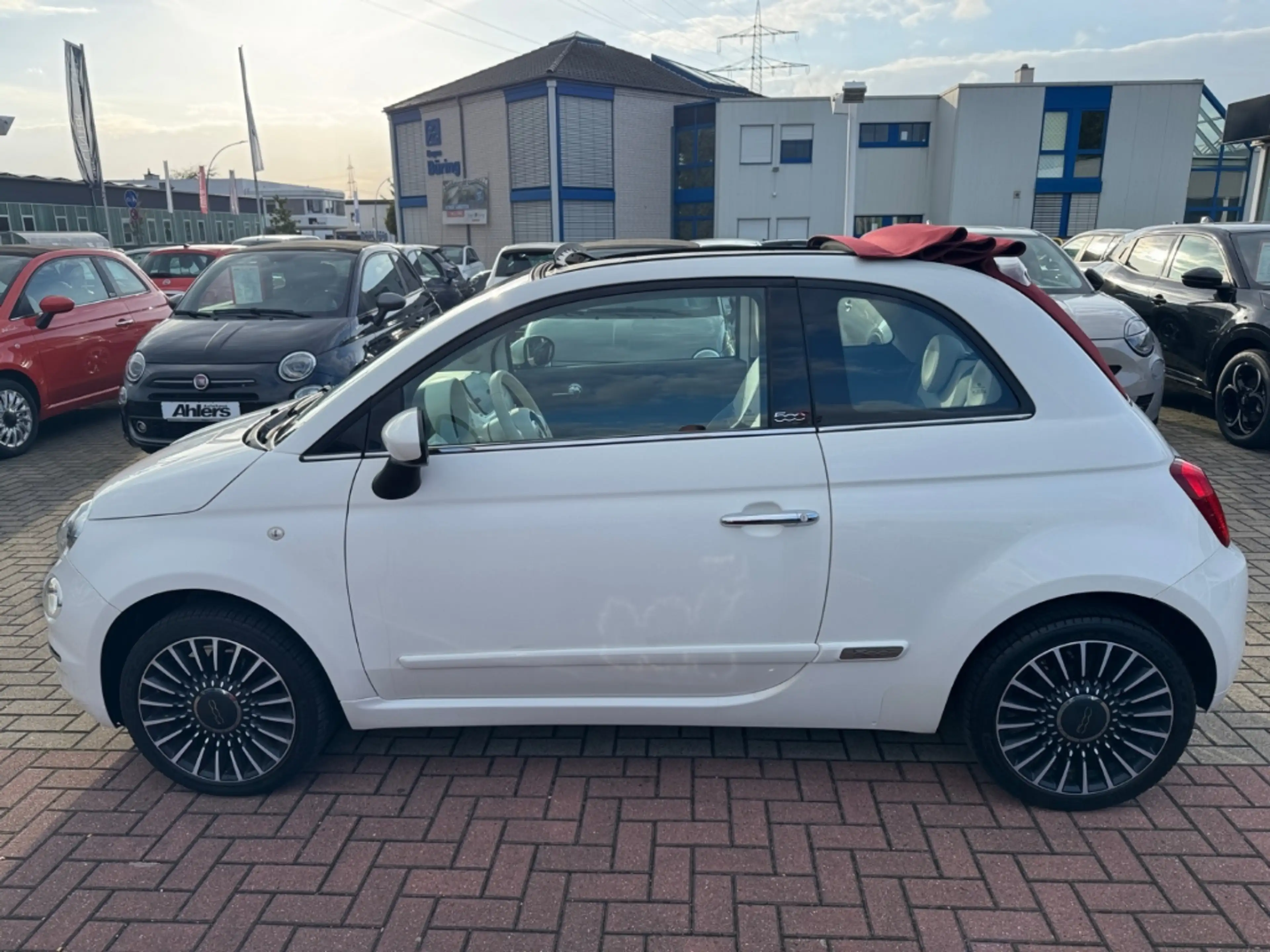 Fiat 500C Lounge+CARPLAY+16ZOLL+EINPARKHILFE+TEMPOMAT+KLIMA+ — photo 4