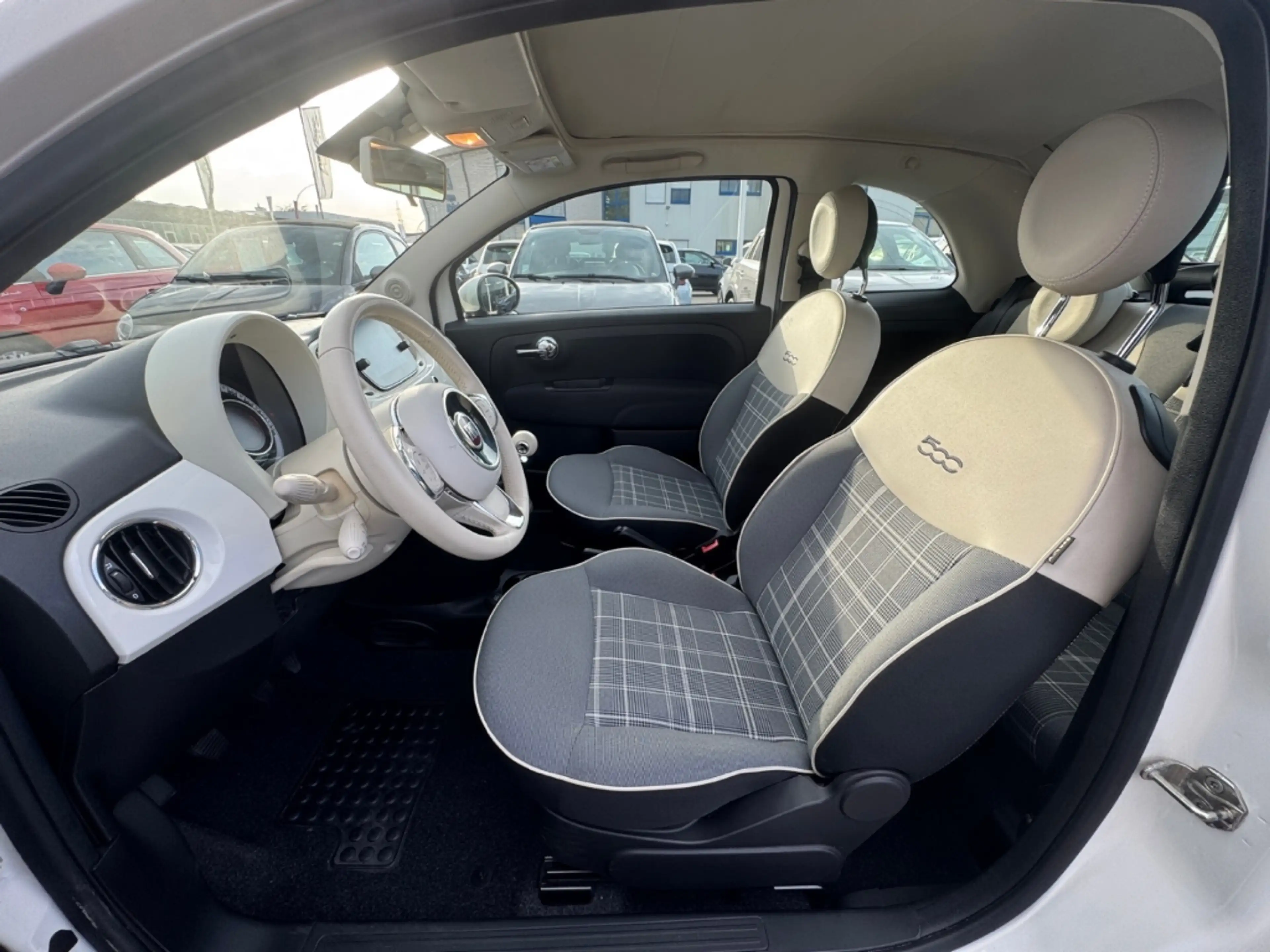 Fiat 500C Lounge+CARPLAY+16ZOLL+EINPARKHILFE+TEMPOMAT+KLIMA+ — photo 14