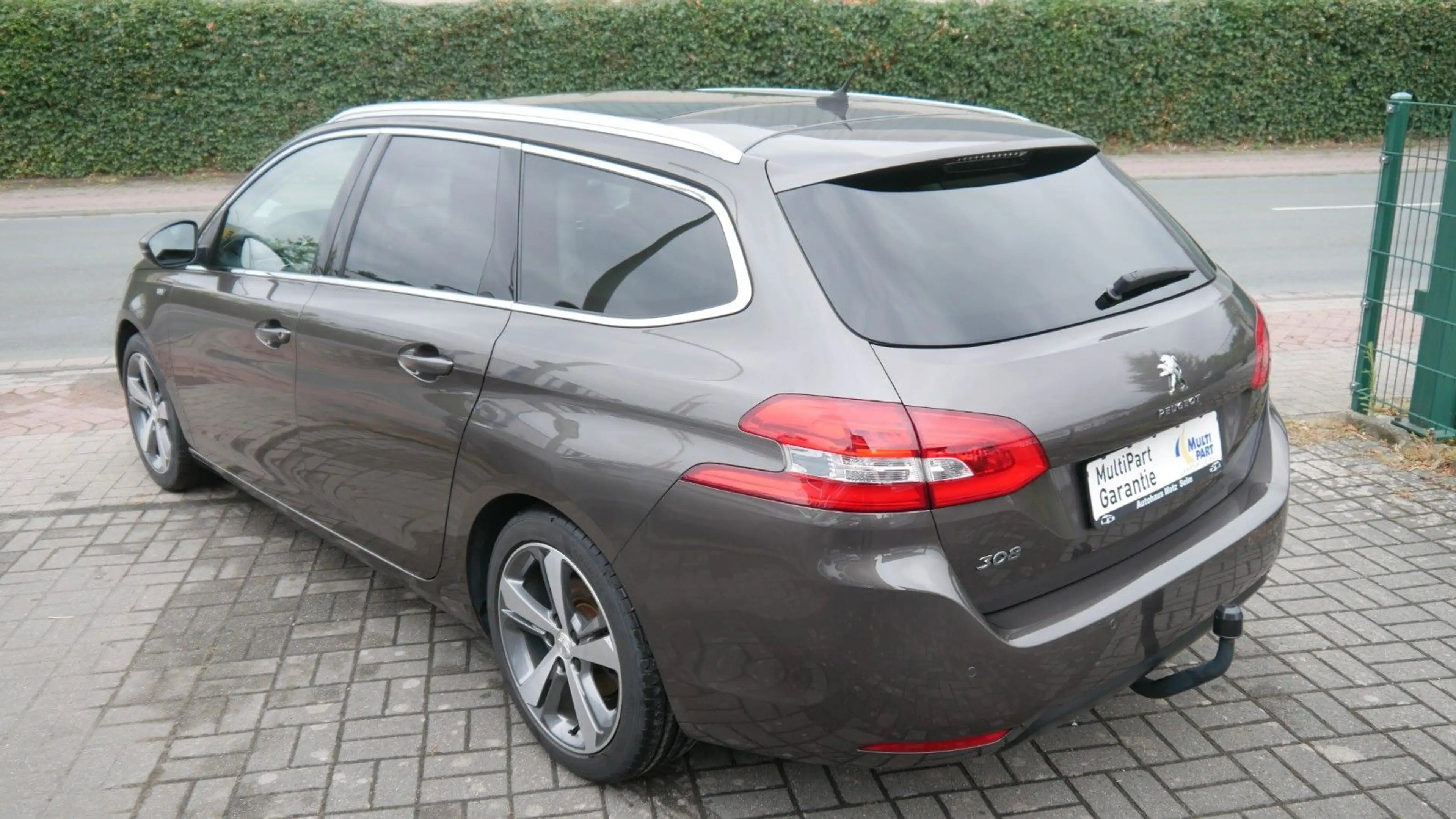 Peugeot 308 SW Style — photo 8