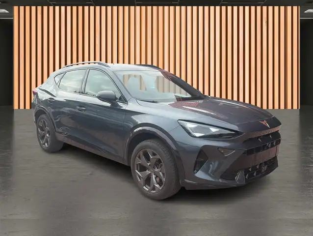 CUPRA Formentor view 2