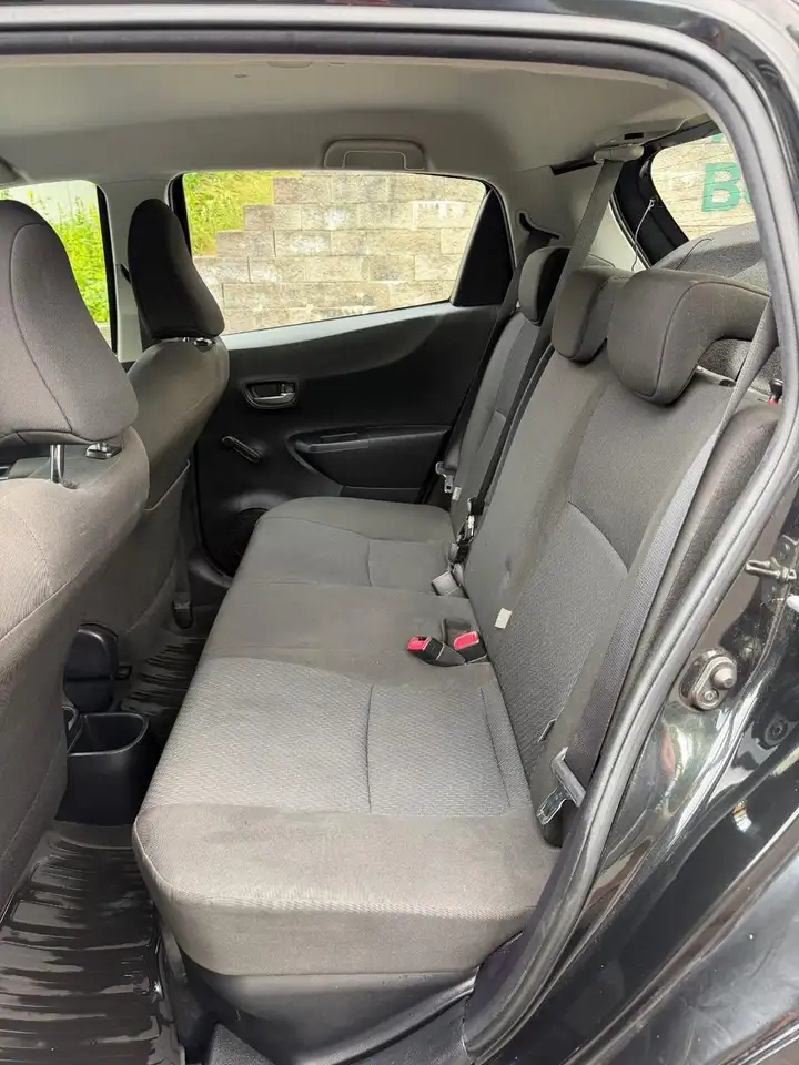 Toyota Yaris Yaris — photo 6