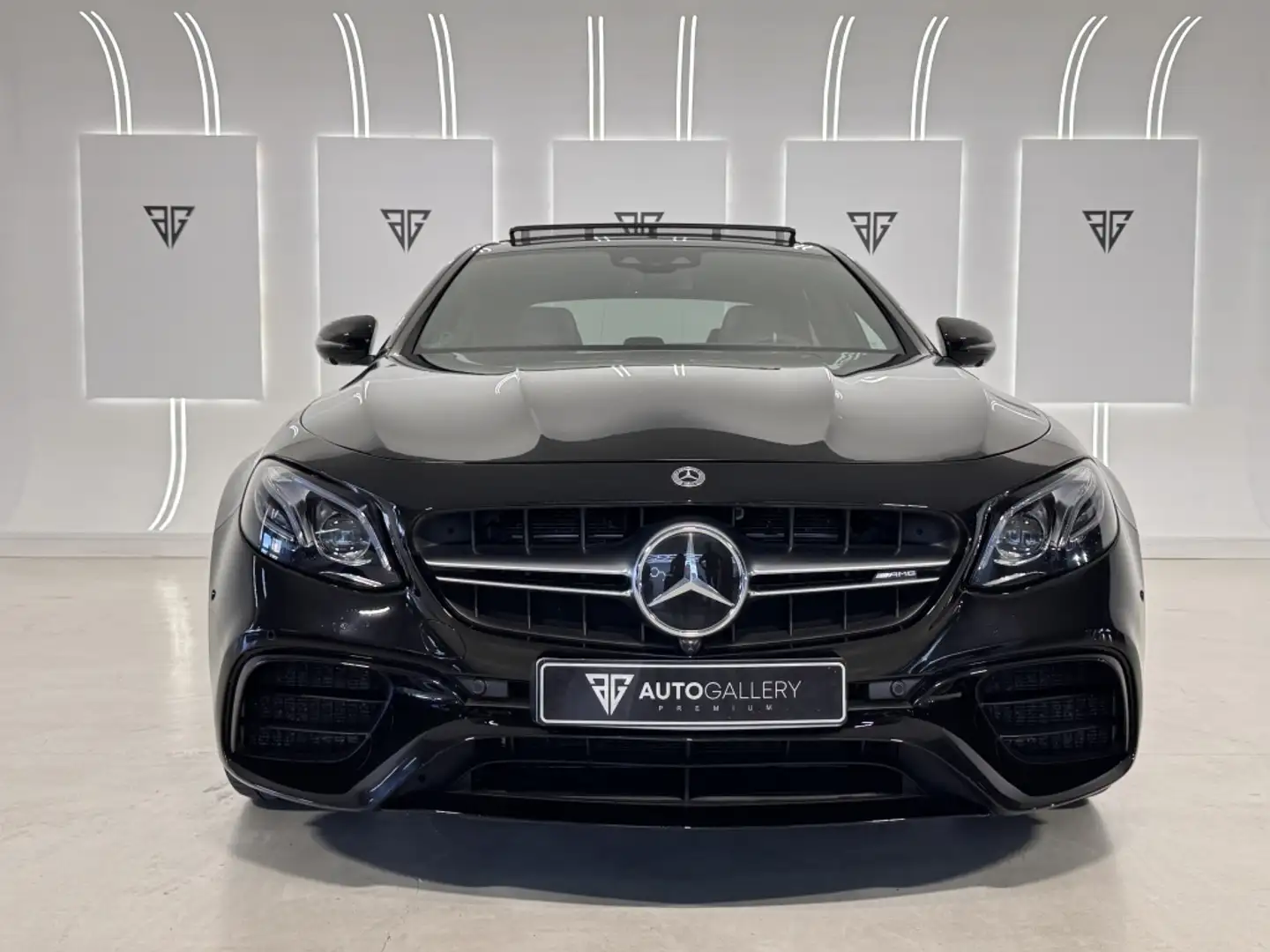 Mercedes-Benz E 63 AMG S 4Matic+ 9G-Tronic Negro - 2
