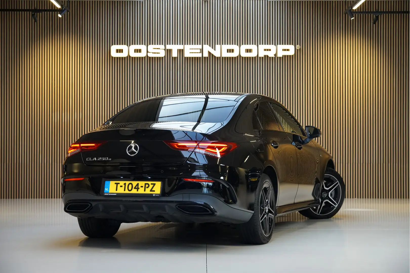 Mercedes-Benz CLA 250 250e/218pk AMG Limited|2021|Burmester|LED|Navi|PDC Zwart - 2