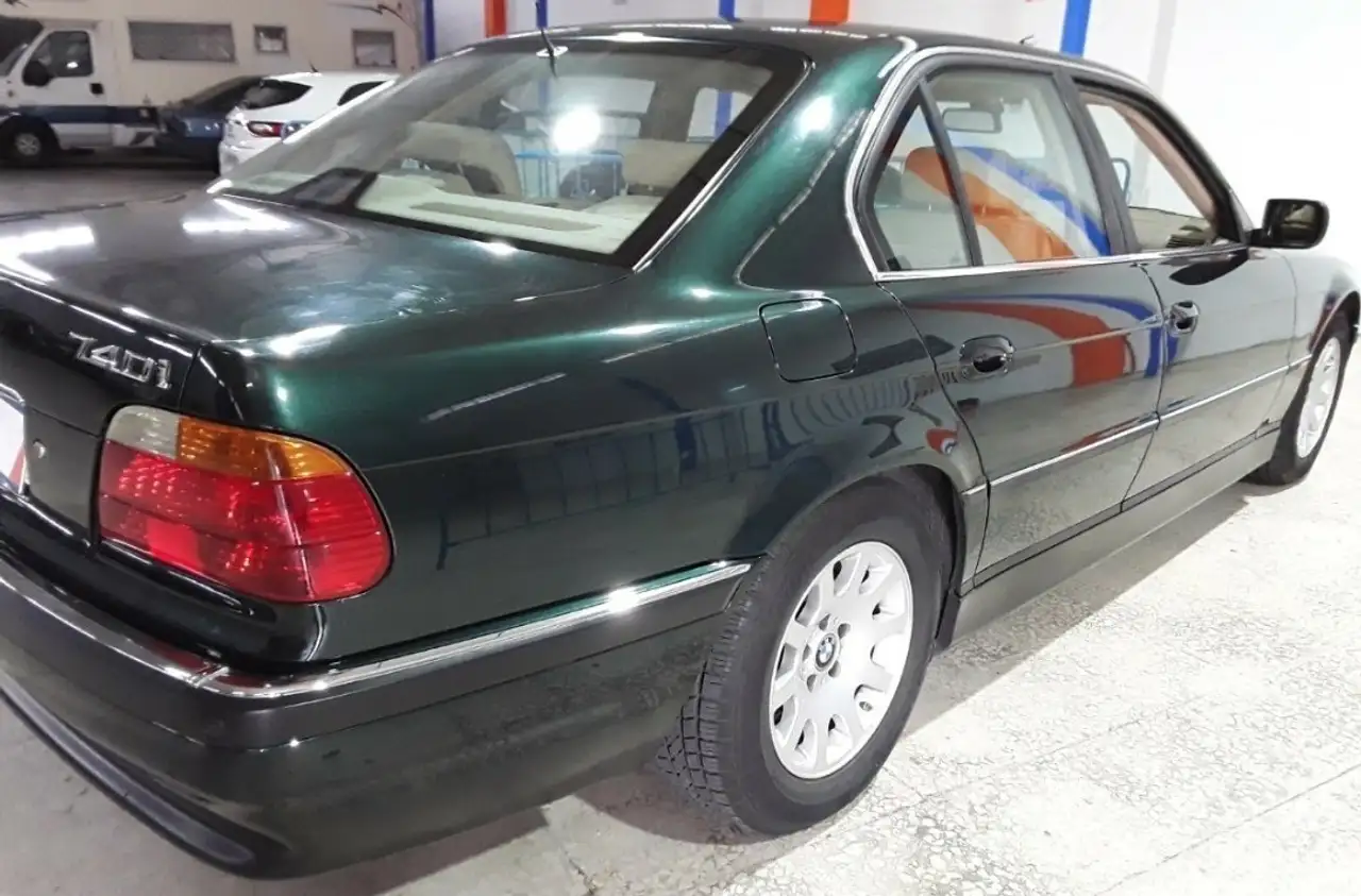 BMW 740i, foto 4