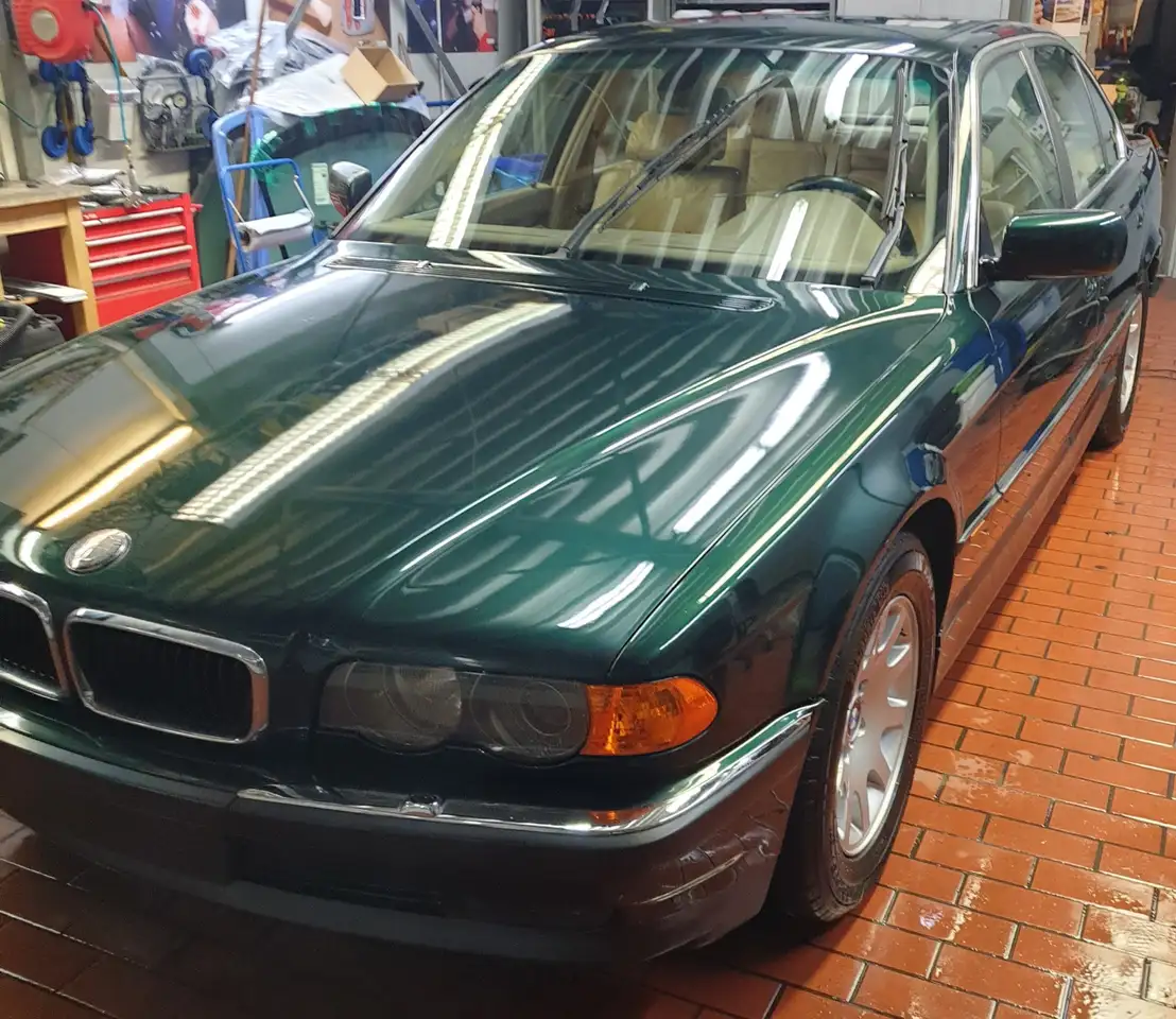 BMW 740i, foto 6