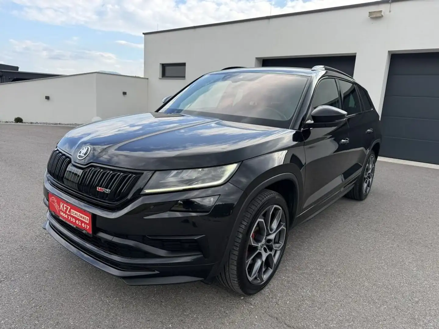 Skoda Kodiaq RS 4x4 DSG/ZR-neu/AHK/NAVI/LED Schwarz - 1