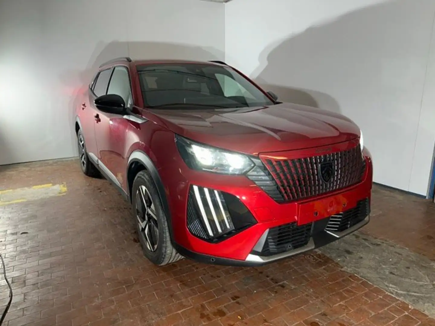 Peugeot 2008 1.2 100cv Allure Navi + Telecamera Czerwony - 2