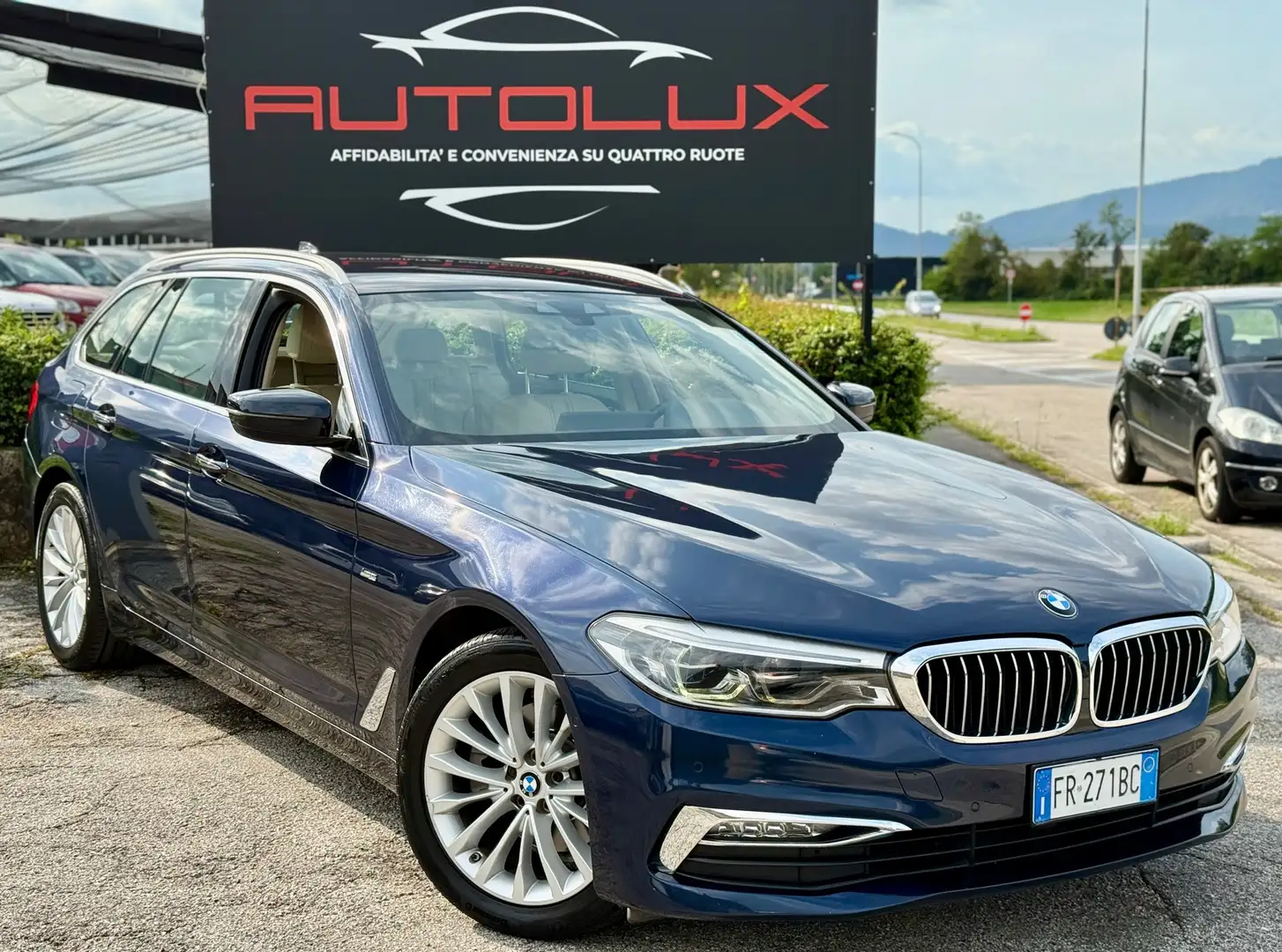 BMW 520 520d Touring Luxury auto full - 1