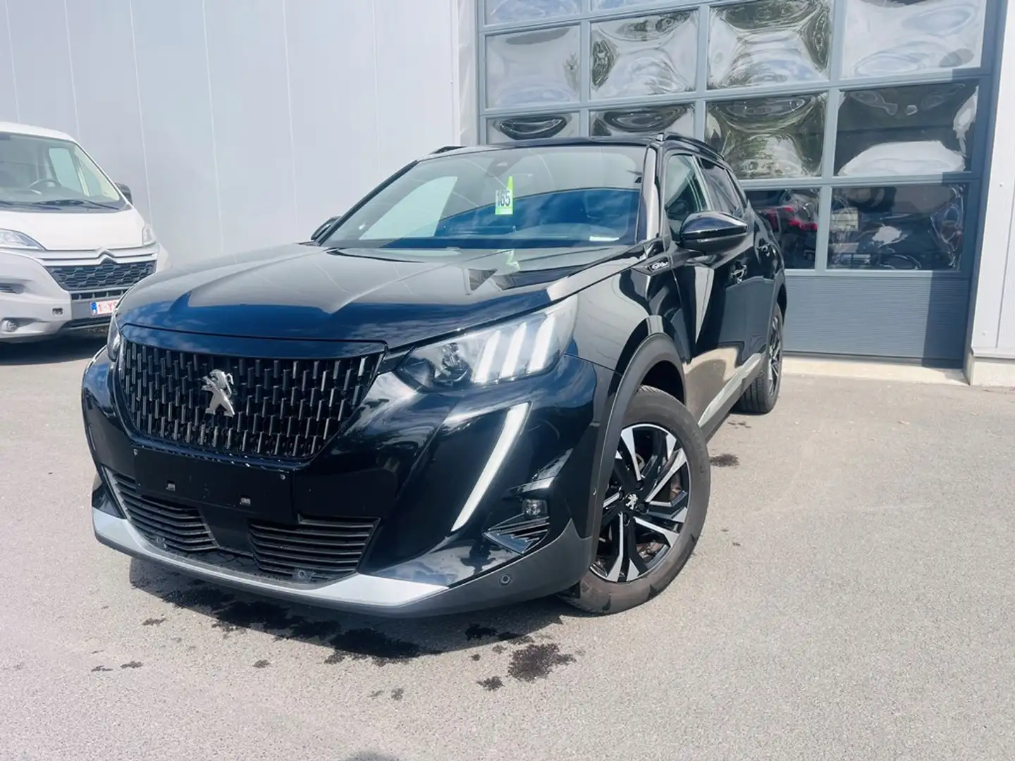 Peugeot 2008 PureTech S&S GT EAT8 Noir - 1