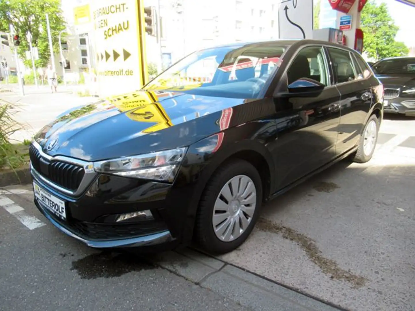 Skoda Scala 1.0TSI DSG Ambition Navi/SHZ/LED/Temp/PDC Schwarz - 2