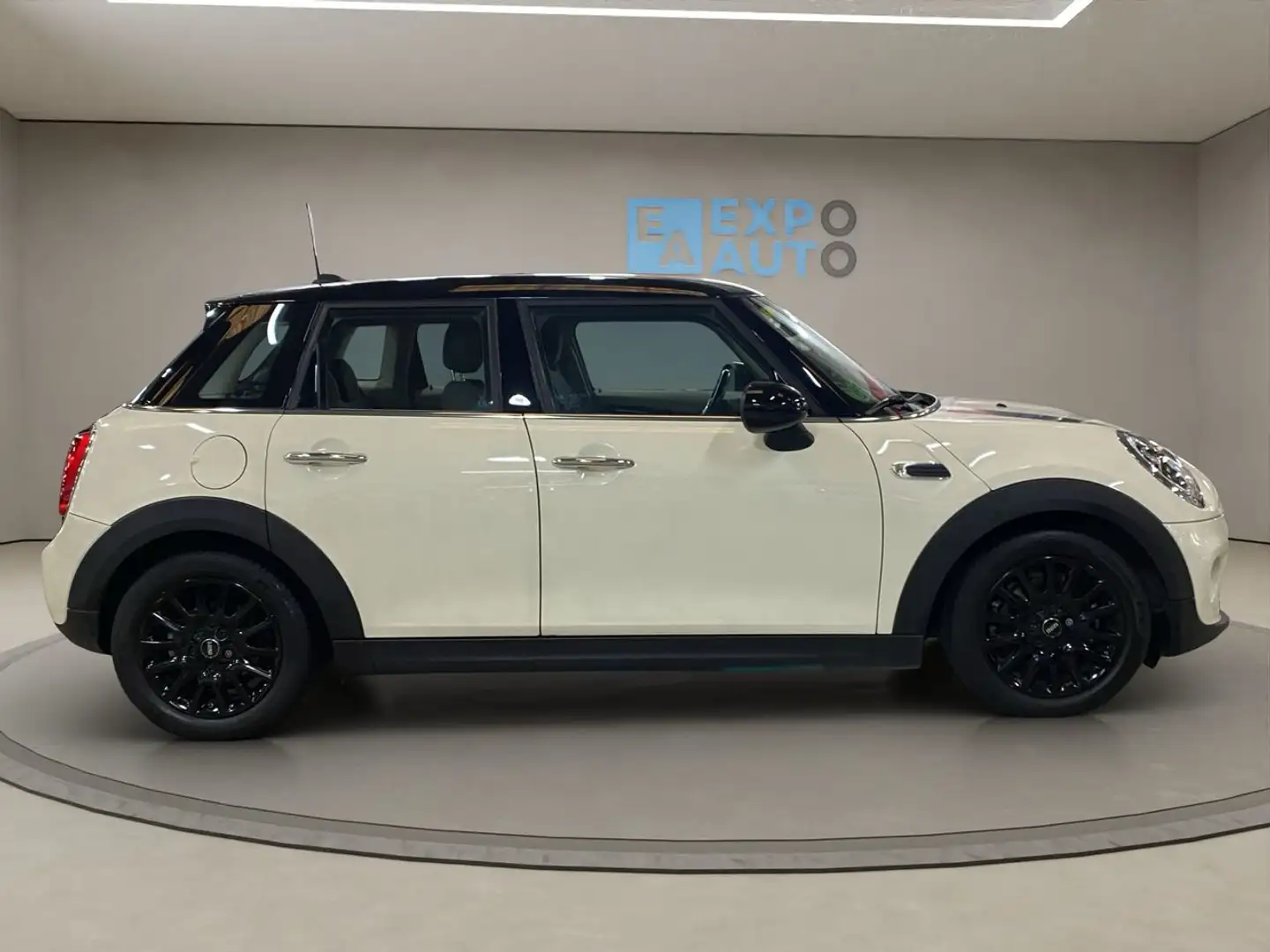MINI Cooper D 5 PUERTAS automático Beige - 2