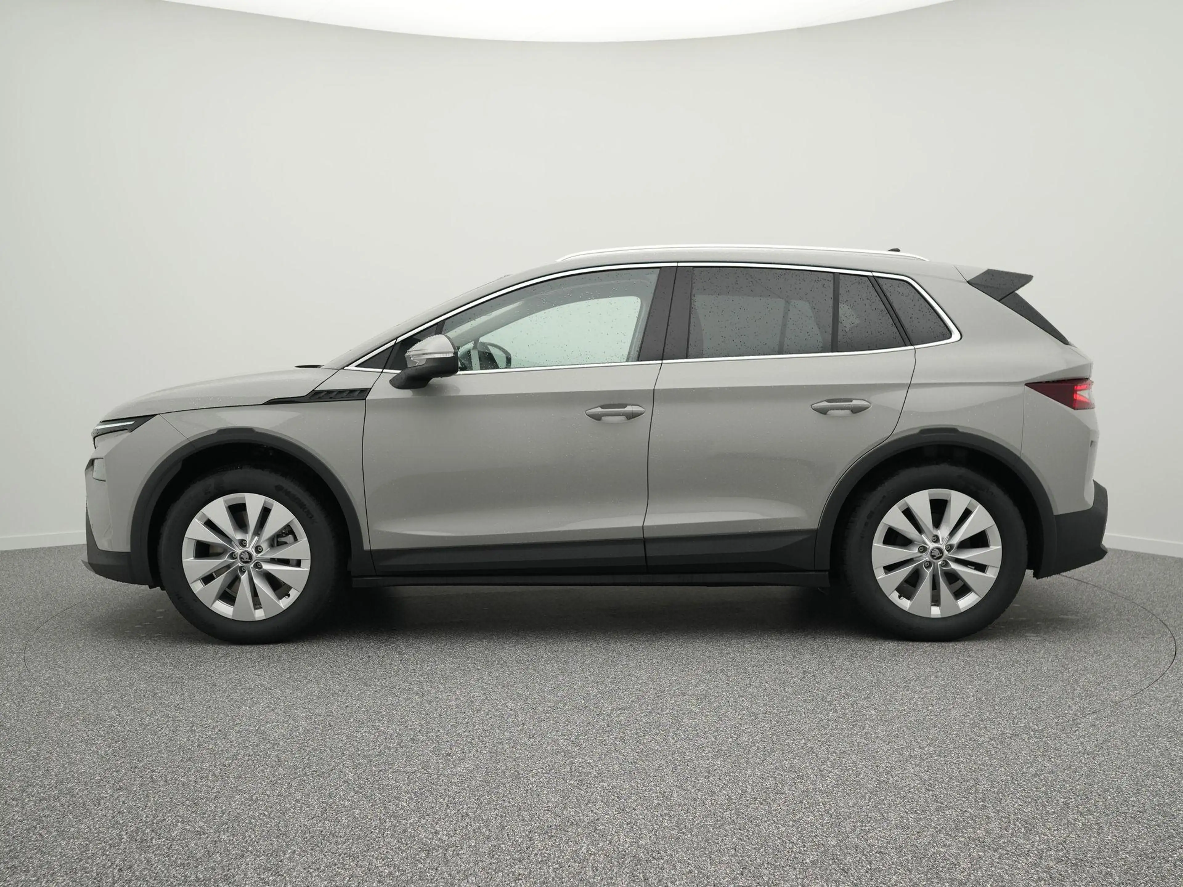 Skoda Elroq Business Edition 85 | Trekhaak | Stoelverwarming | — photo 11