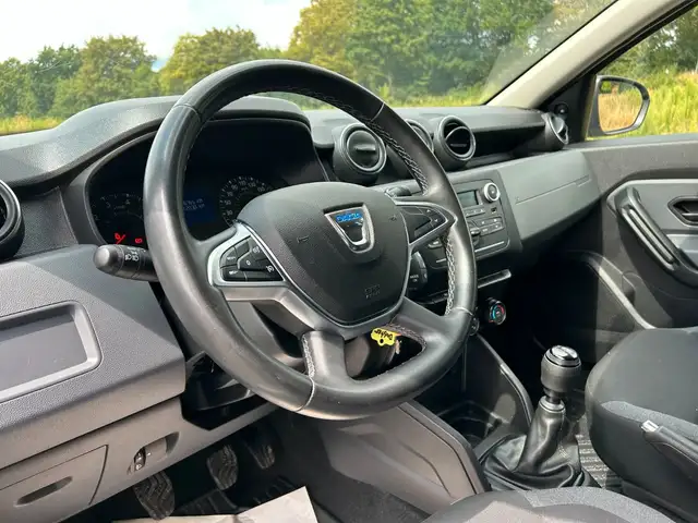 Dacia Duster view 13