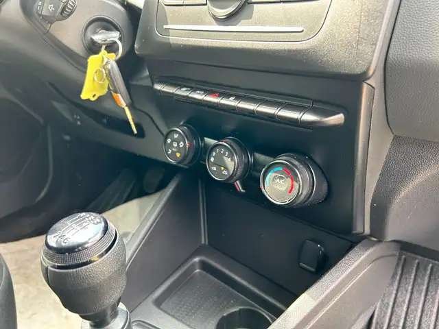 Dacia Duster view 24