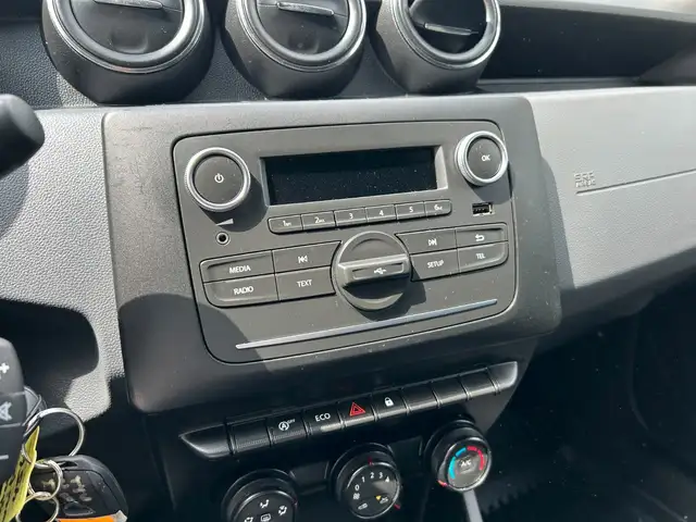 Dacia Duster view 26