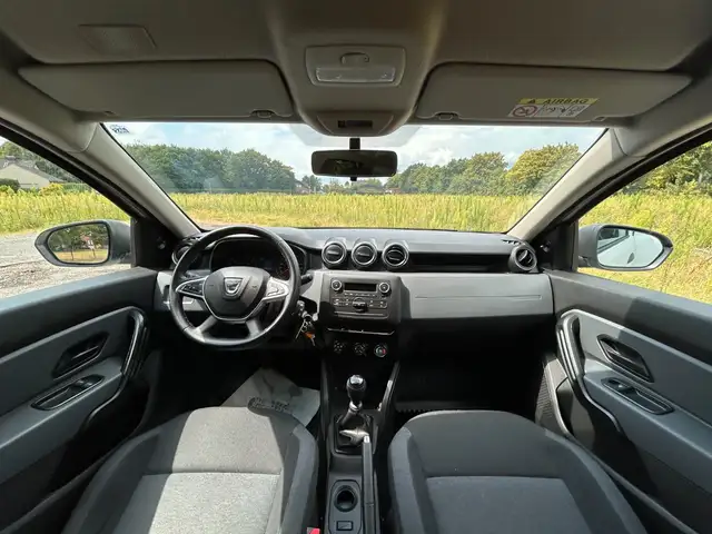 Dacia Duster view 19