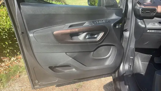 Peugeot Rifter view 7