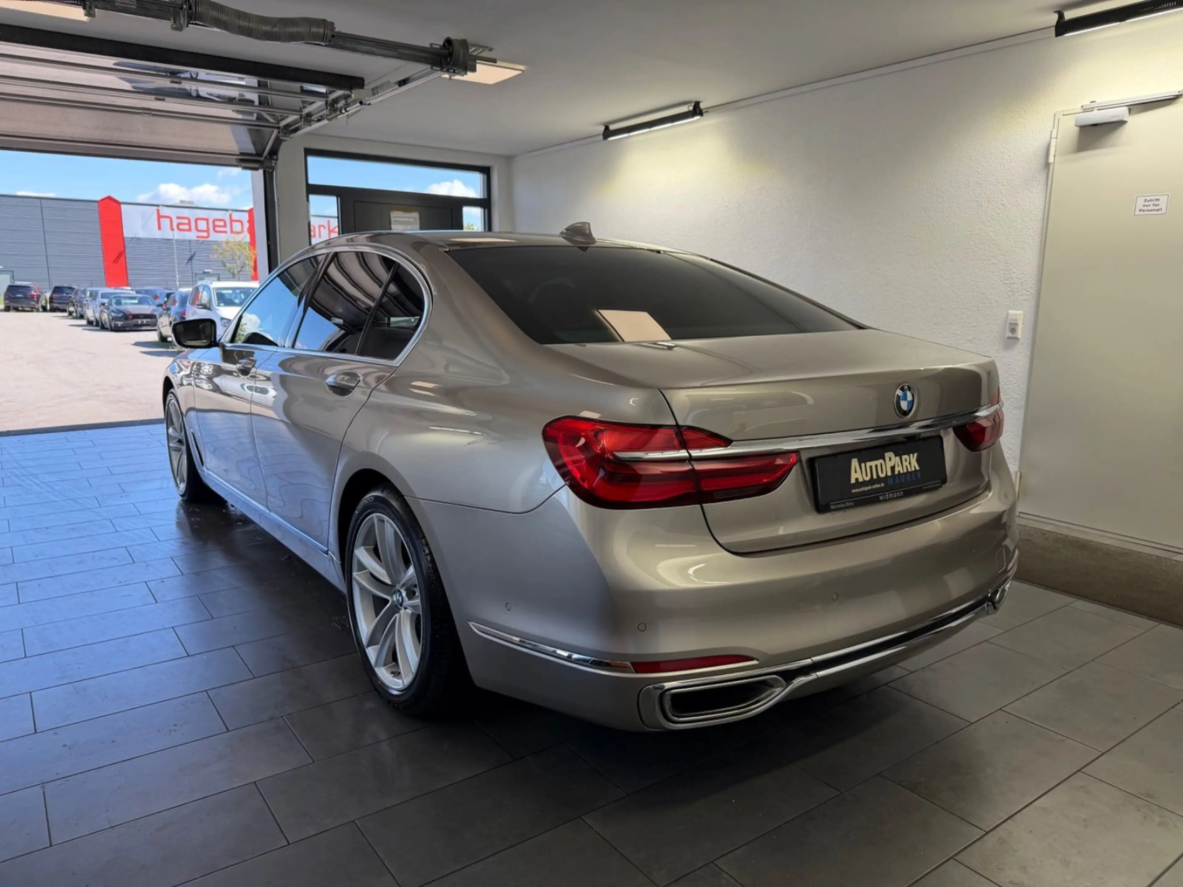 BMW 750 i xDrive | LASER | MASSAGE | HUD | 360° | AHK — photo 8