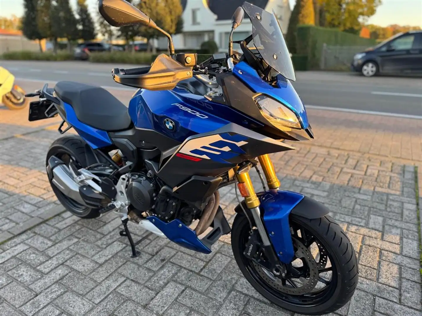 BMW F 900 XR Ex-DEMO | Oil Inclusive pakket Blauw - 2