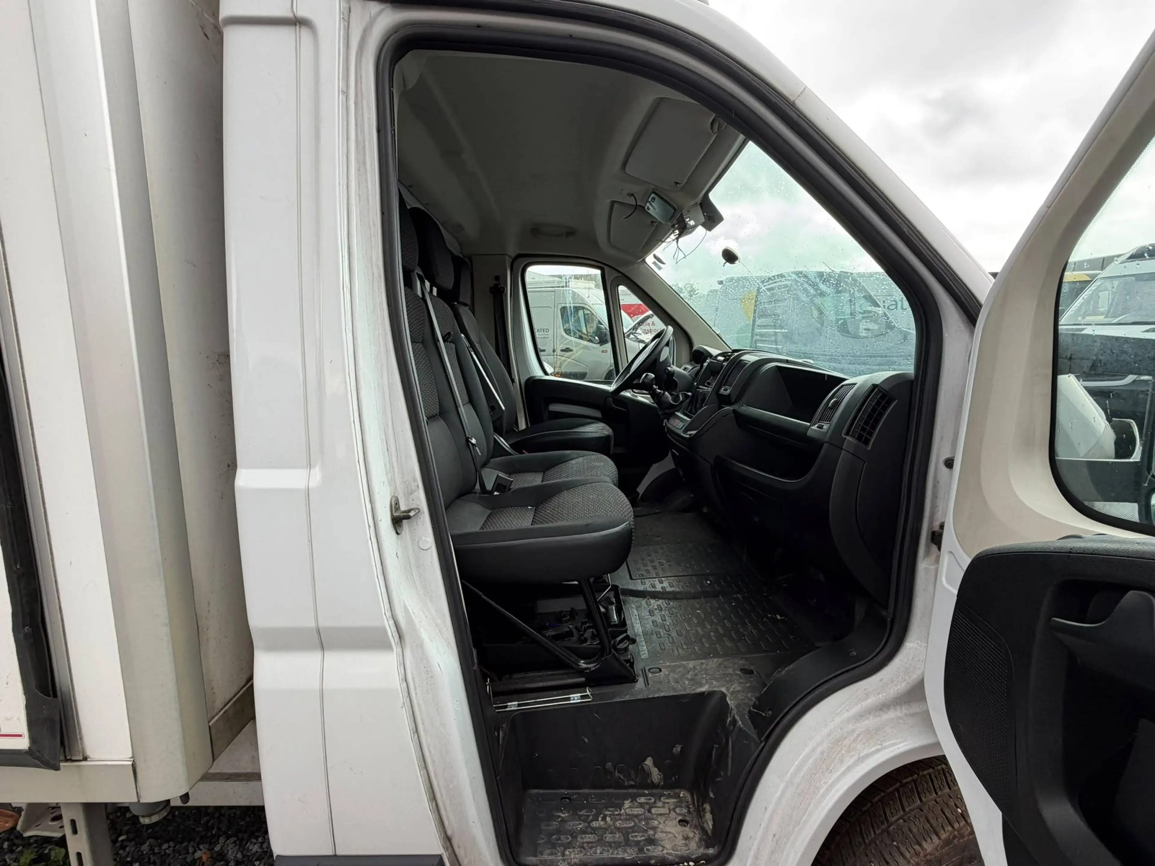 Peugeot Boxer (Stock ID 93000) — photo 9