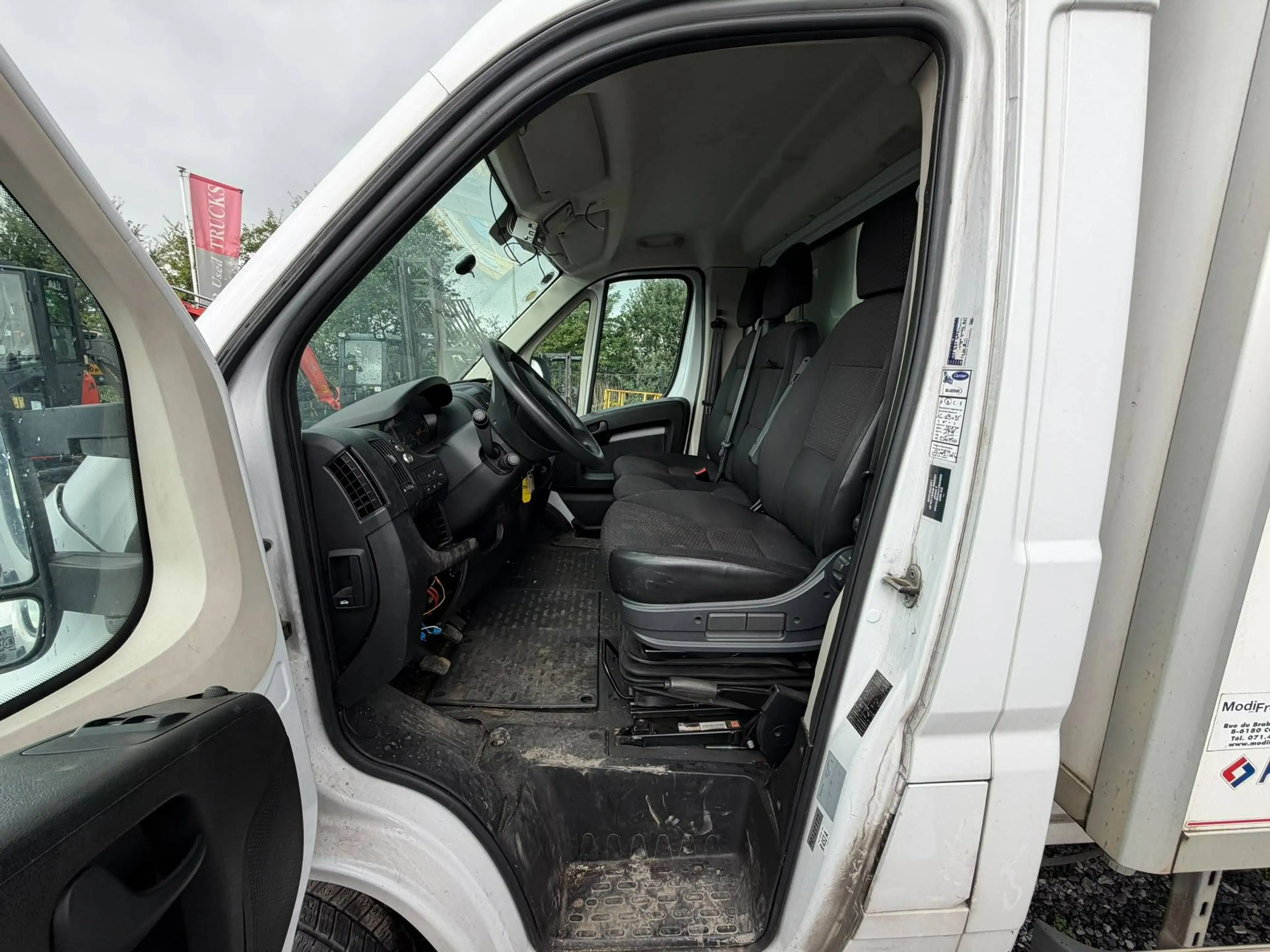 Peugeot Boxer (Stock ID 93000) — photo 14
