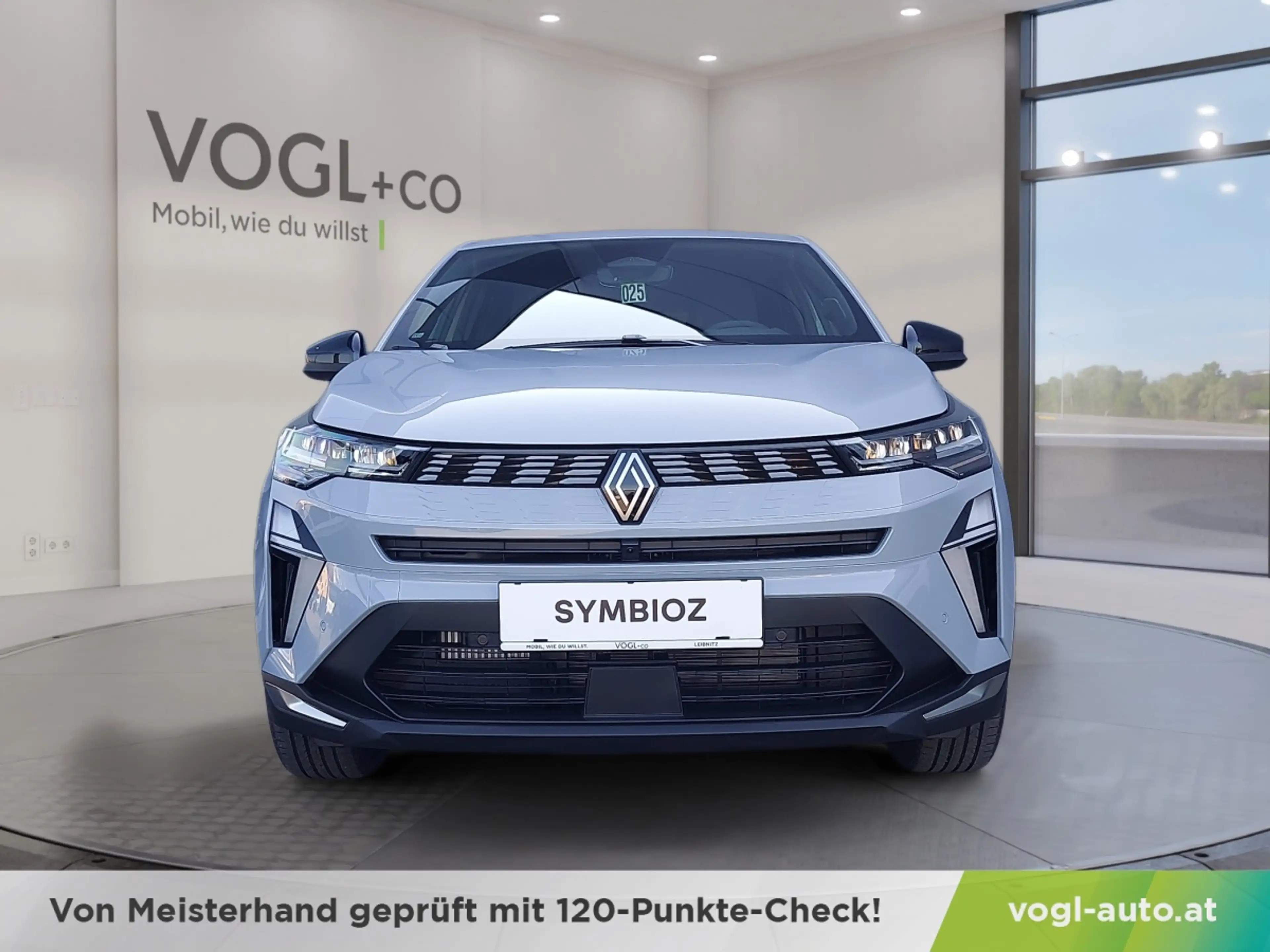 Renault Symbioz mHEV 140 Techno — photo 6
