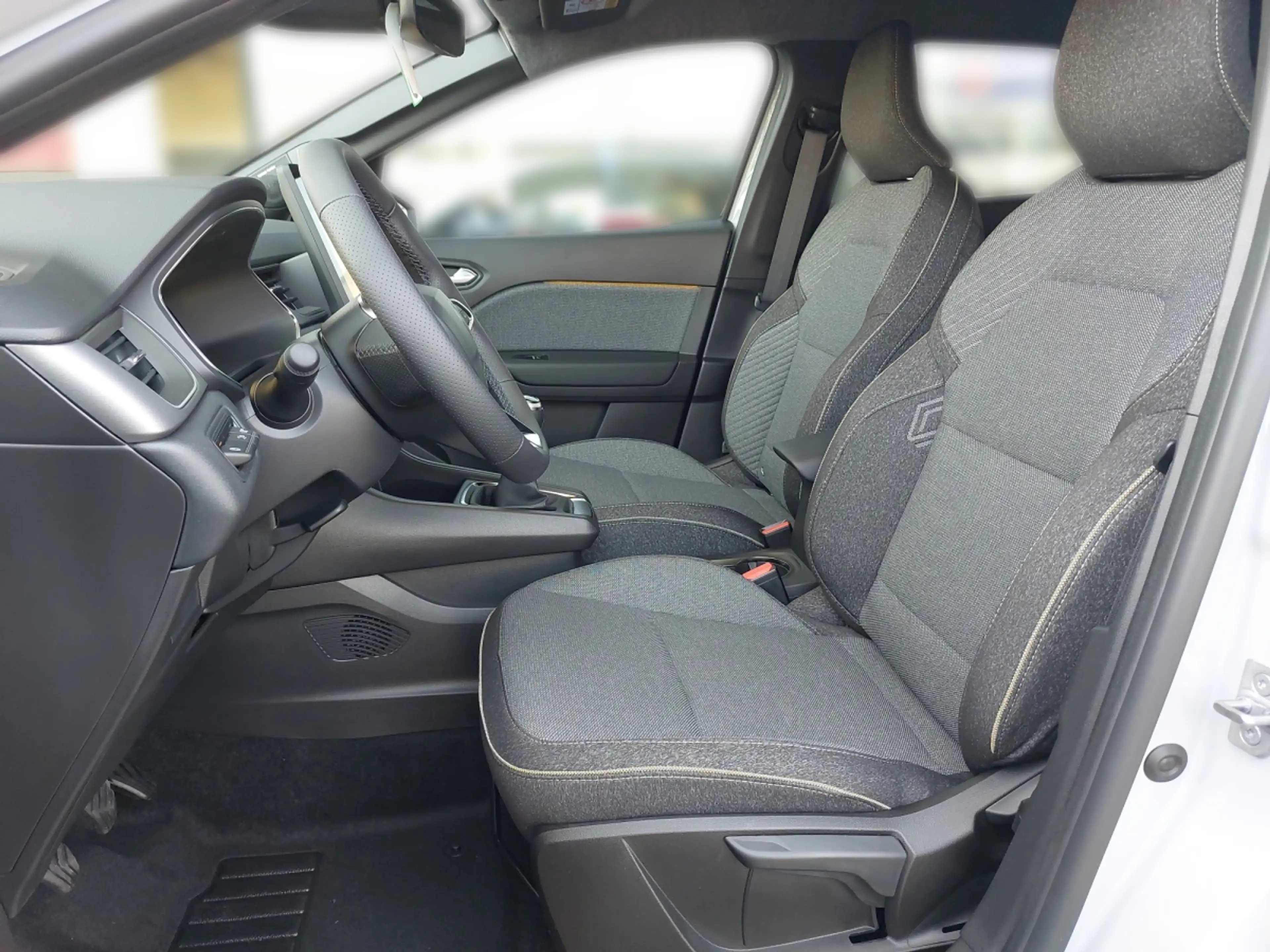 Renault Symbioz mHEV 140 Techno — photo 5