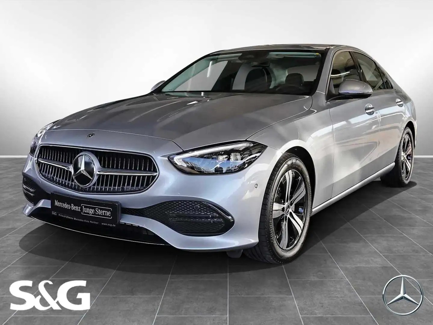 Mercedes-Benz C 180 AVANTGARDE LED+NAVI+17 ZOLL+KAMERA+CARPLAY Argent - 1