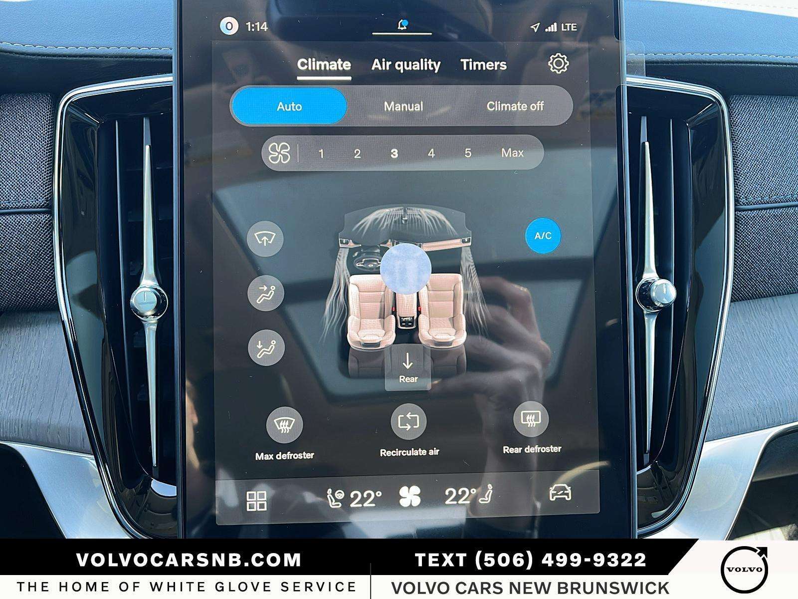 2026 Volvo XC90 T8 Ultra Dark Theme thumb 11