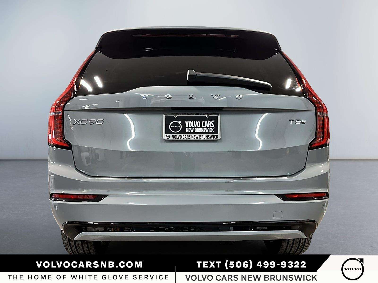 2026 Volvo XC90 T8 Ultra Dark Theme alt 3