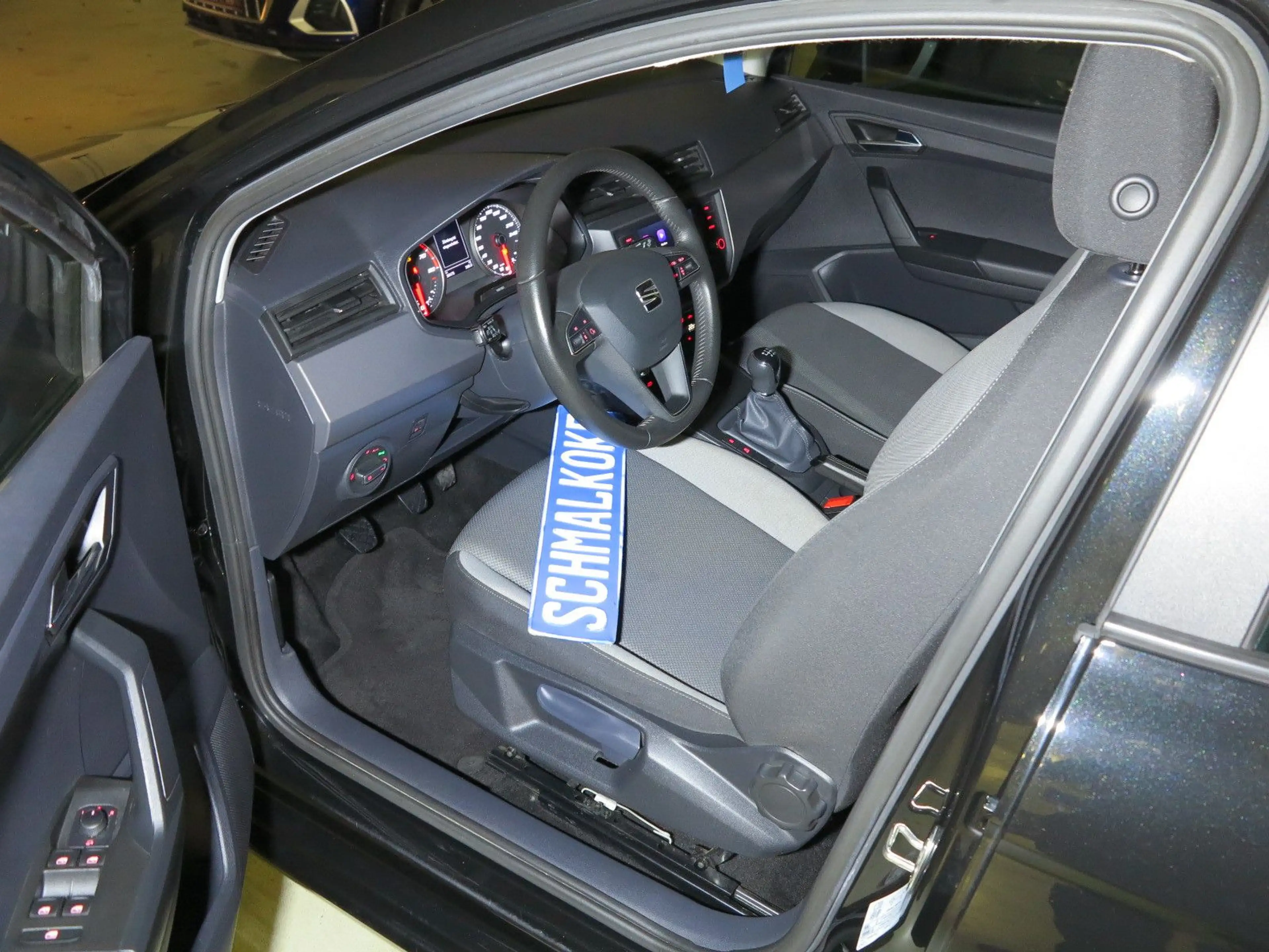 SEAT Ibiza 1.0 TSI S&S Style 2C-Clima GRA DAB LM15 — photo 6
