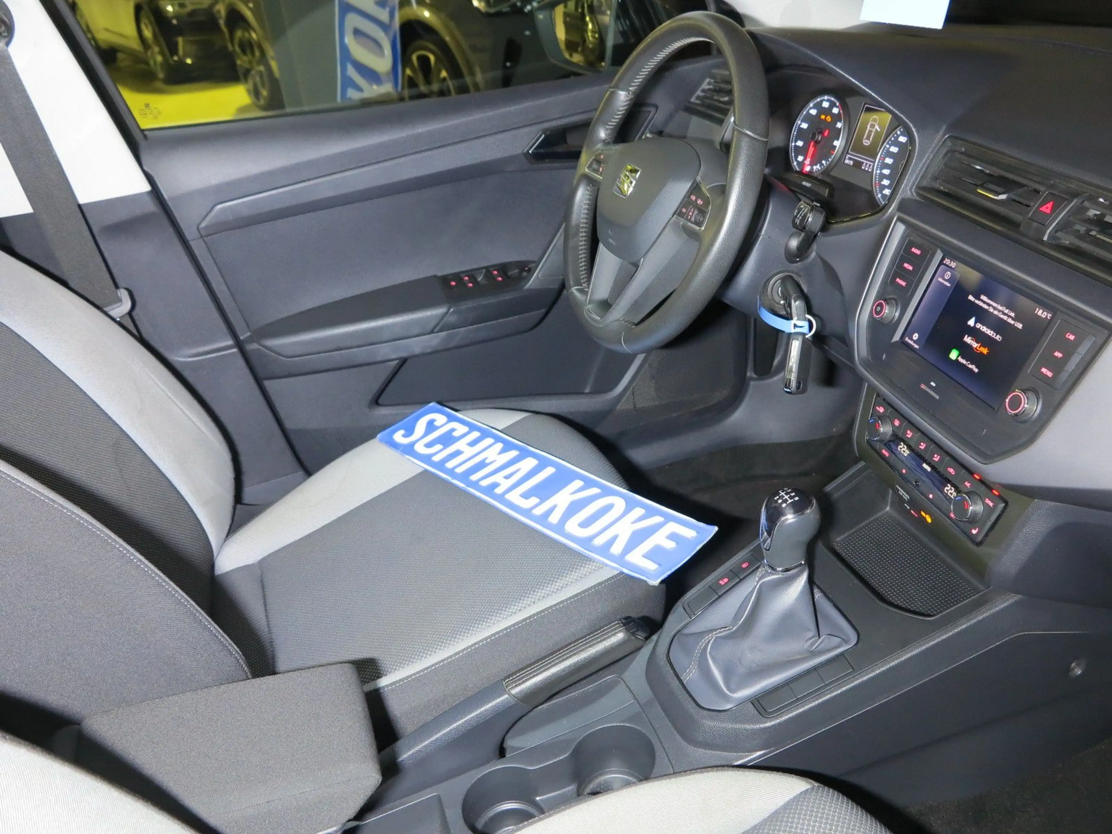 SEAT Ibiza 1.0 TSI S&S Style 2C-Clima GRA DAB LM15 — photo 4