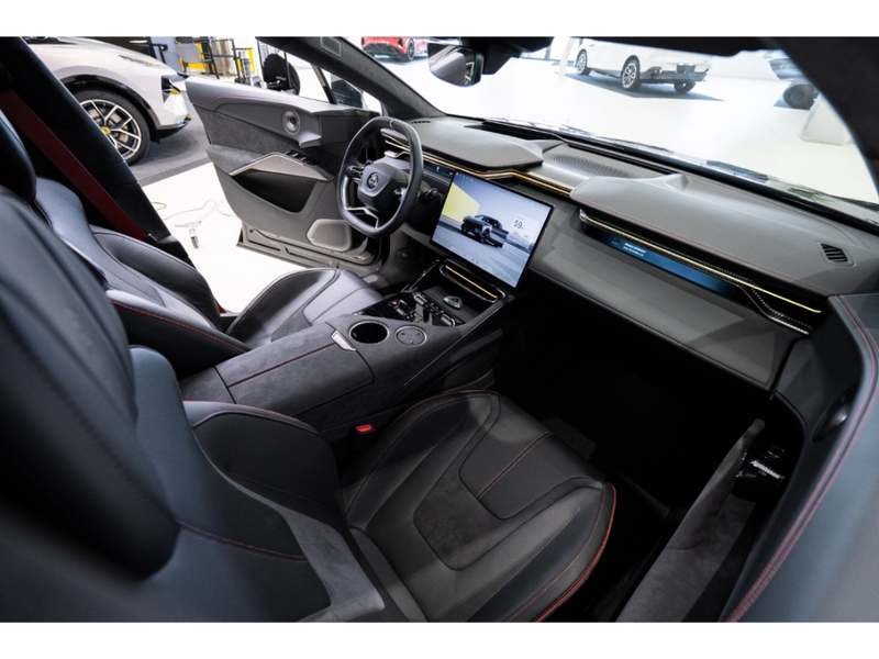 Lotus Eletre 600 GT SE Comfort seat pack, Black badge pack — photo 12