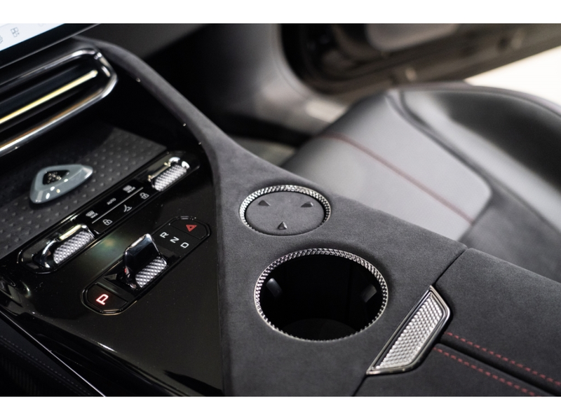 Lotus Eletre 600 GT SE Comfort seat pack, Black badge pack — photo 15