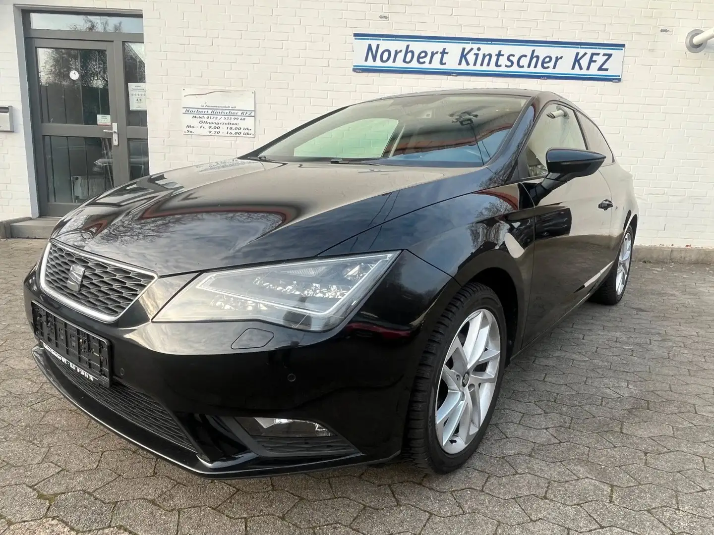SEAT Leon SC Style LED Alcantara 17" LM Navi Sitzheiz Noir - 1