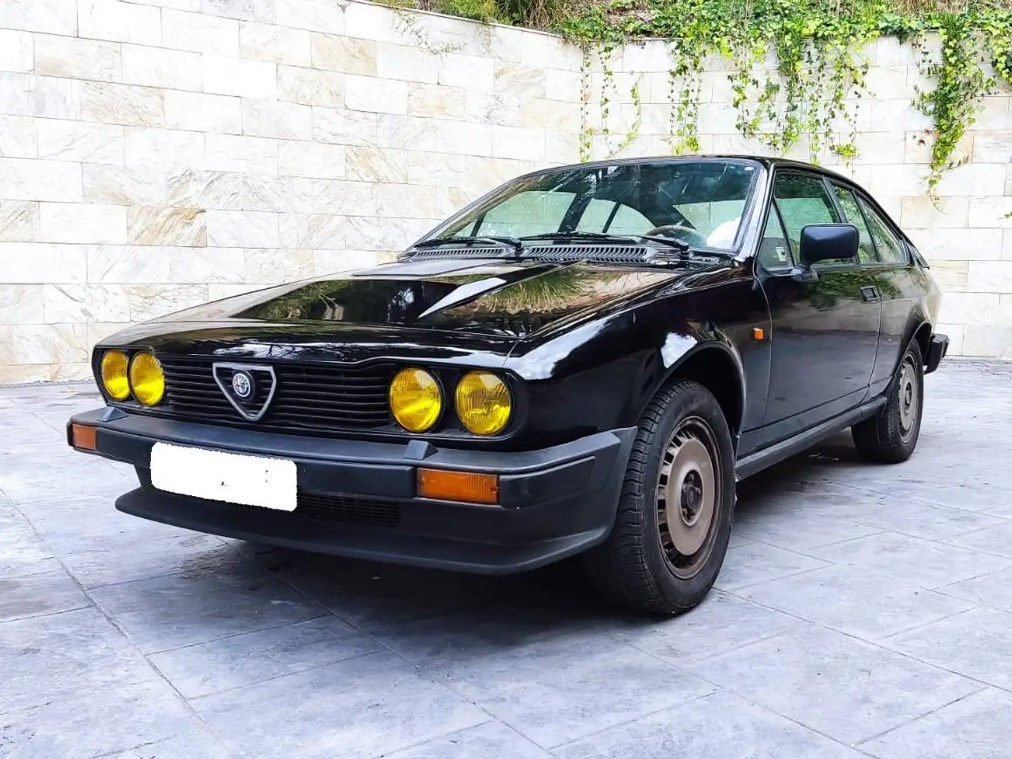 Alfa Romeo GTV 2.5 Zwart - 2