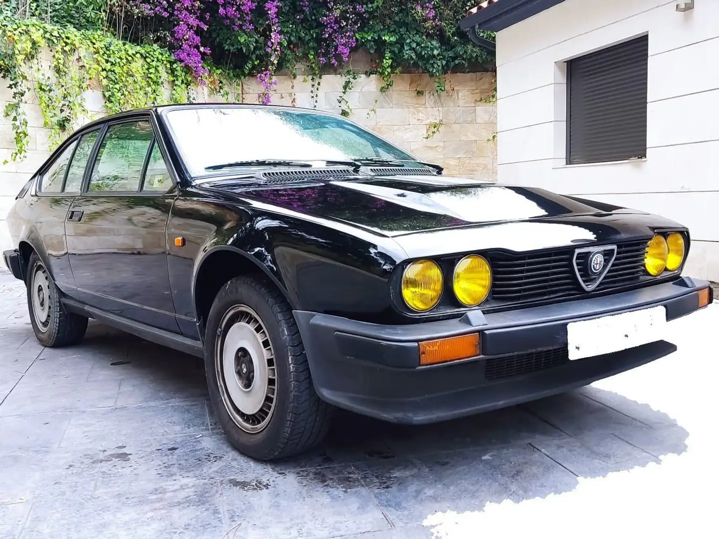 Alfa Romeo GTV 2.5 Black - 1