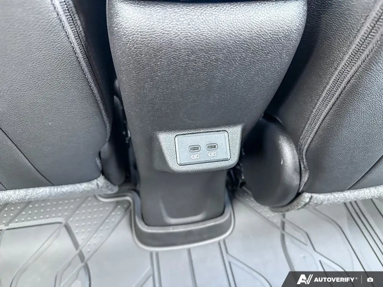 Chevrolet Bolt снимка Chevrolet Bolt