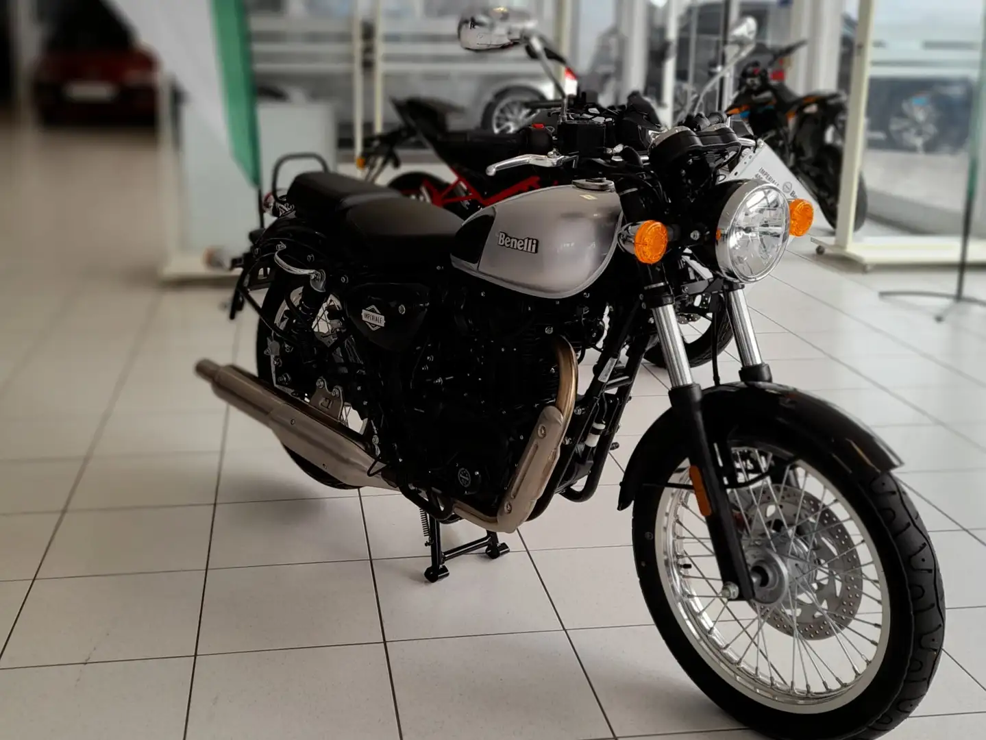 Benelli Imperiale 400 luftgekühlter Einzylinder Viertaktmotor Negru - 1