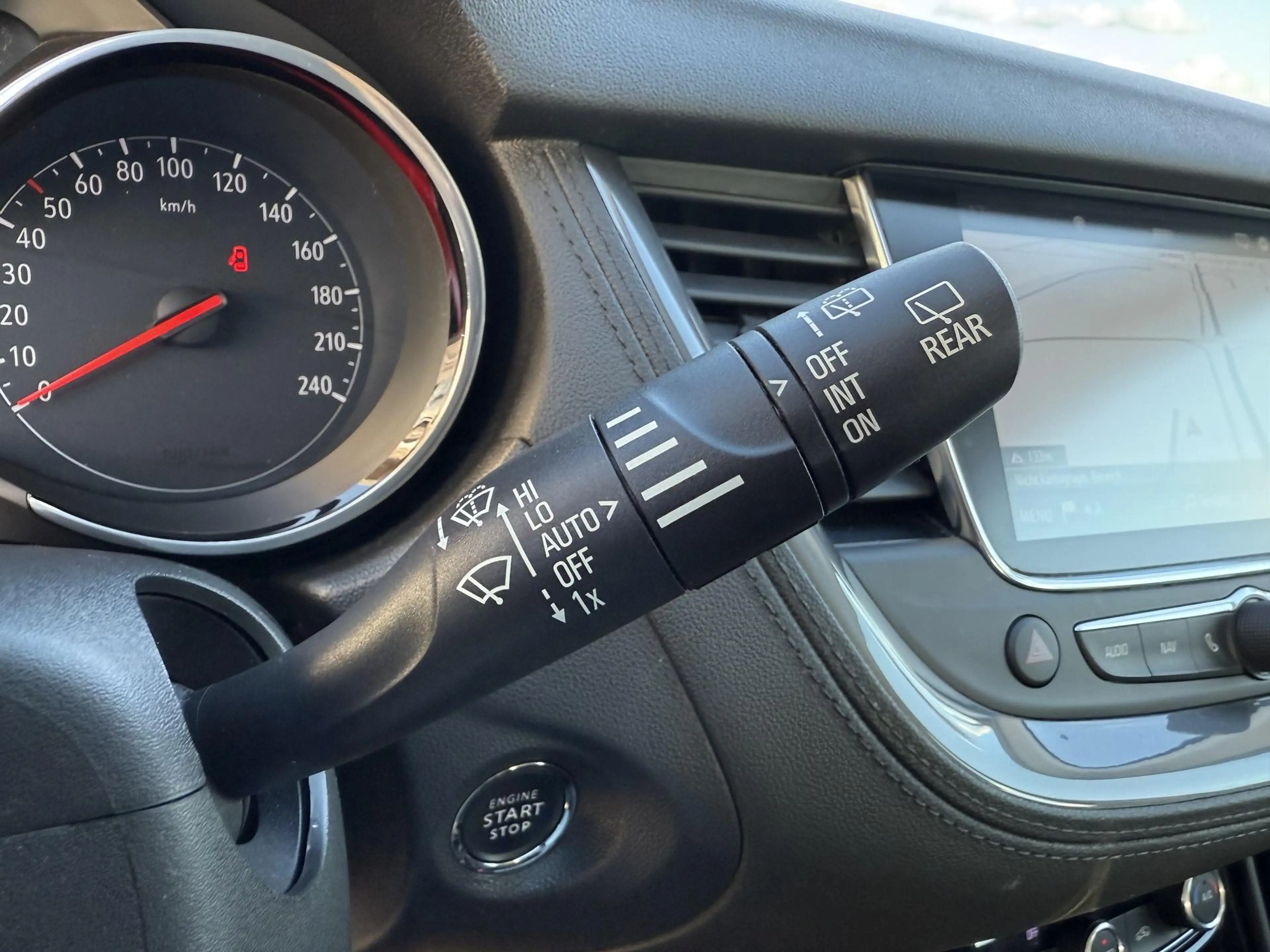 Opel Grandland X 1.5 D Elegance 96 kW (131 PS), Autom. 8-Gang, F... — photo 25