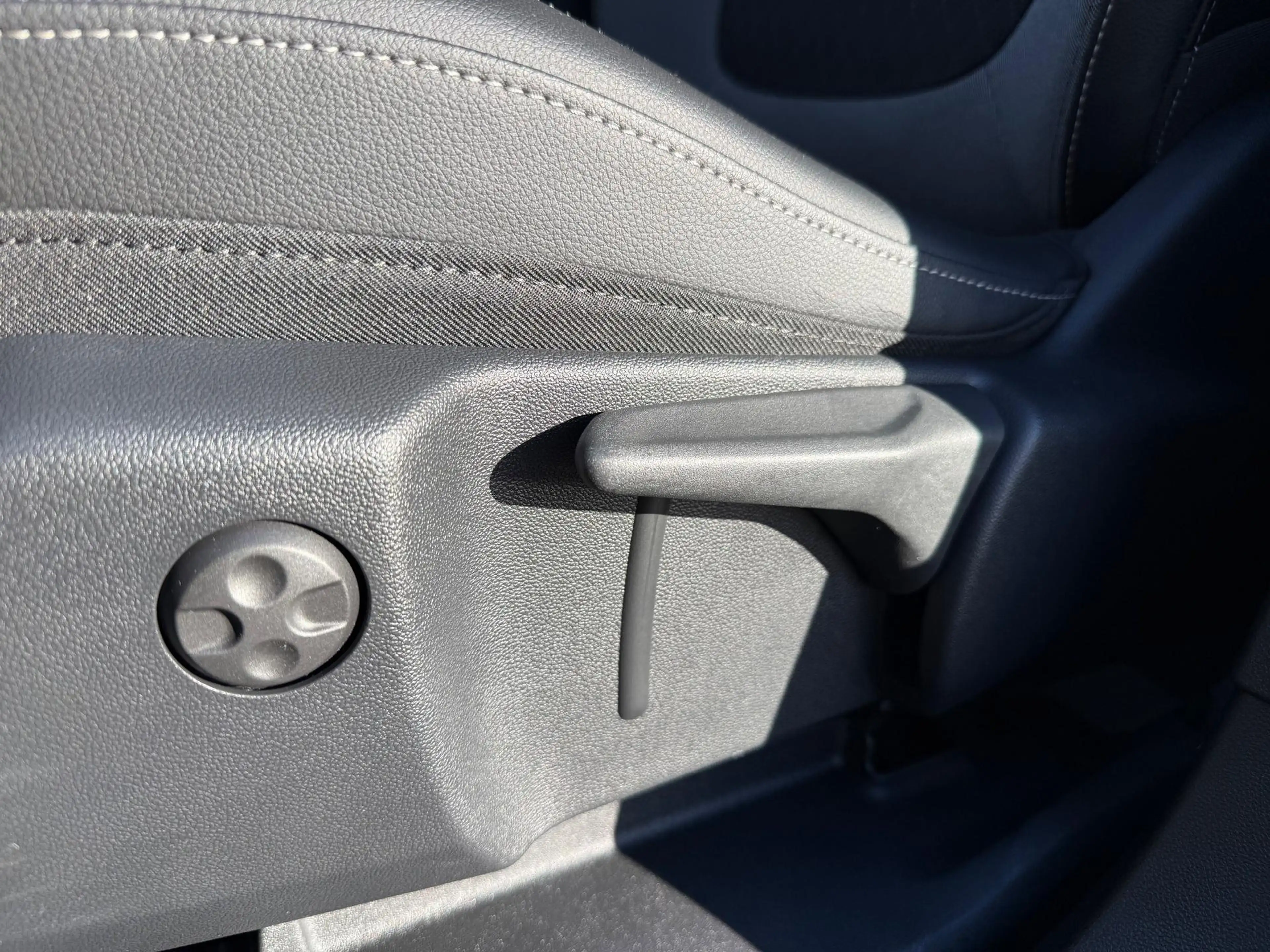 Opel Grandland X 1.5 D Elegance 96 kW (131 PS), Autom. 8-Gang, F... — photo 8