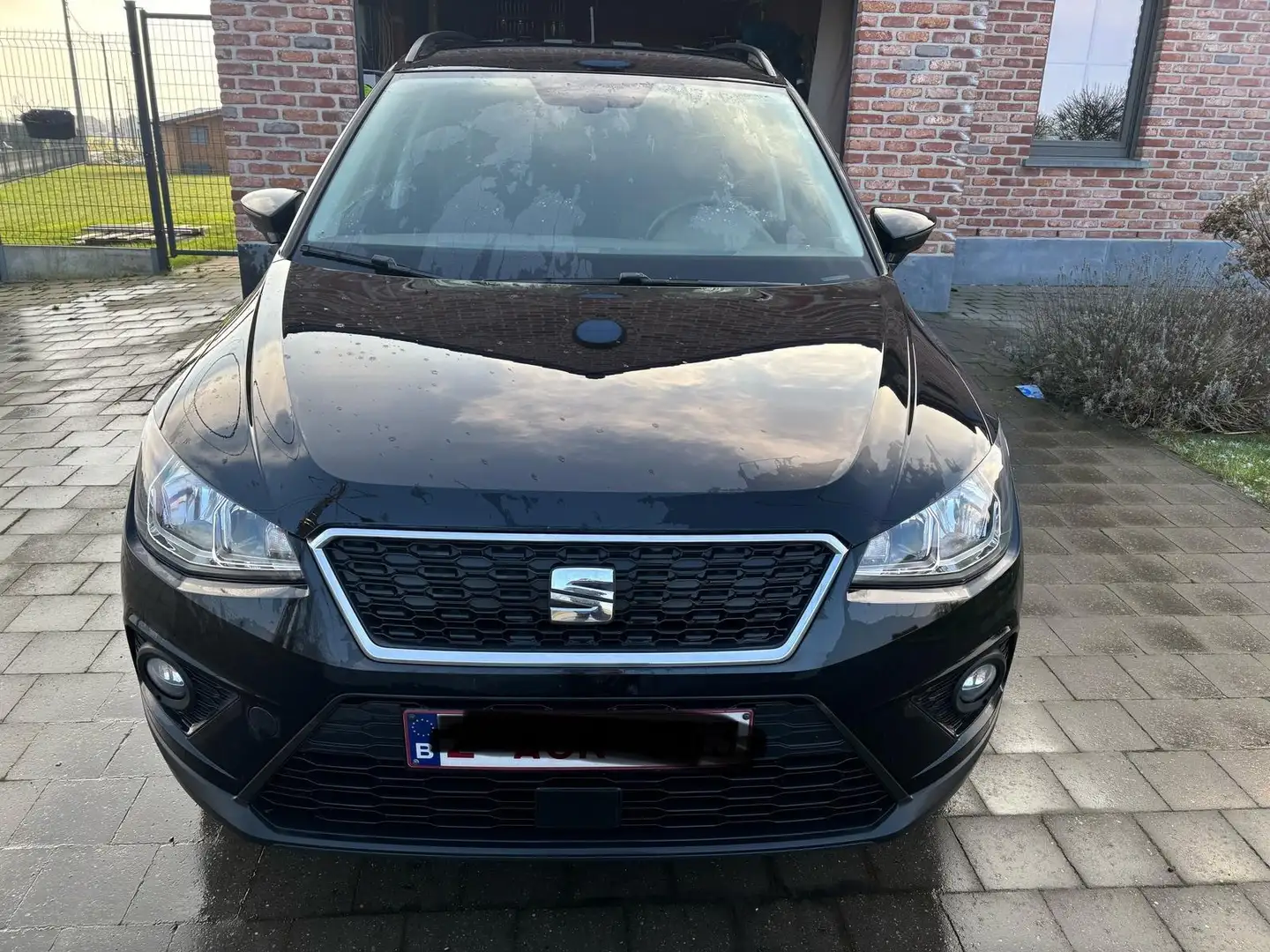 SEAT Arona 1.0+TSI+Style+(EU6AP) Zwart - 1