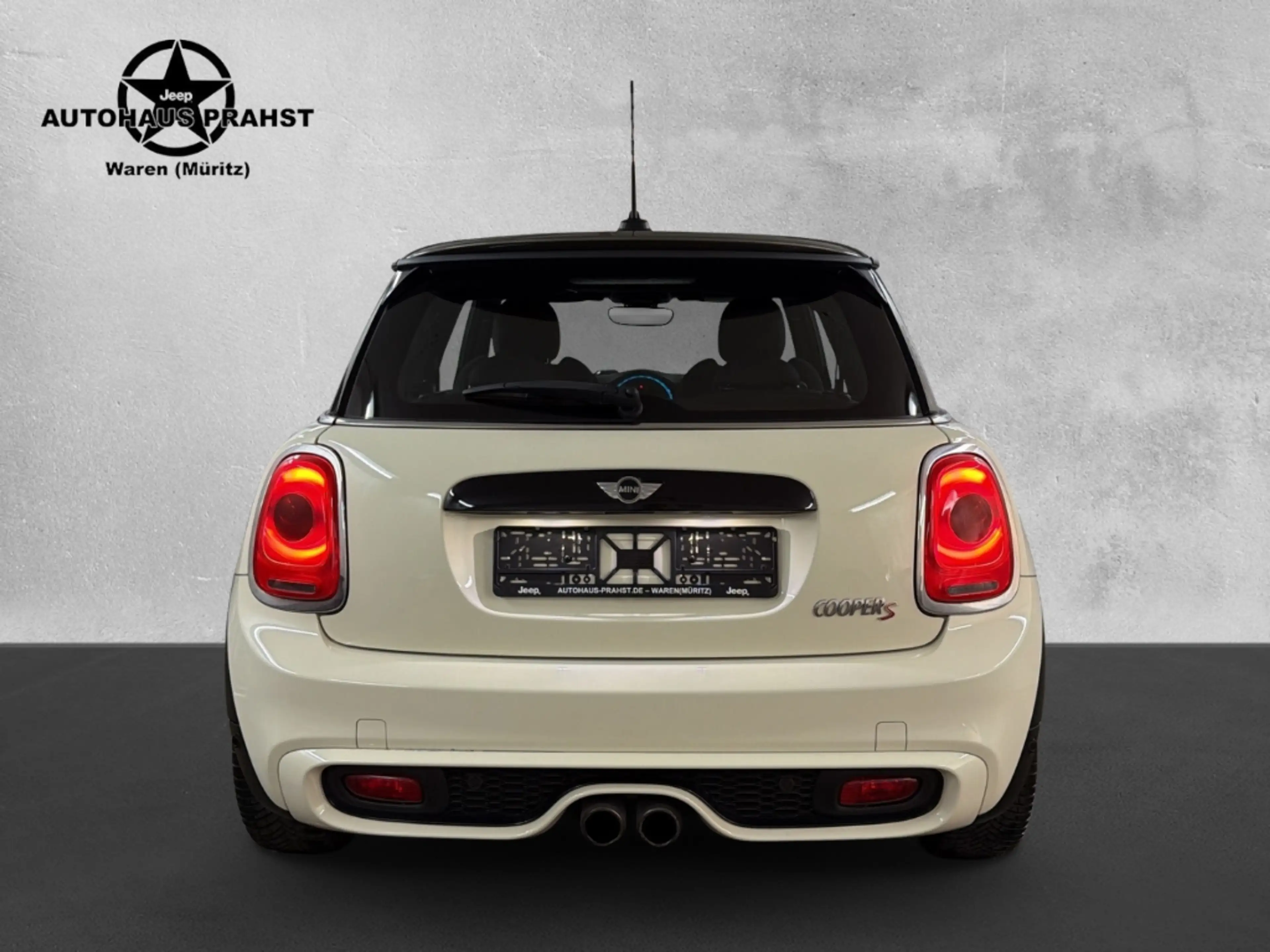 MINI Cooper S Seven Chili LED NAVI LEDER TEMPOMAT PDC — photo 8