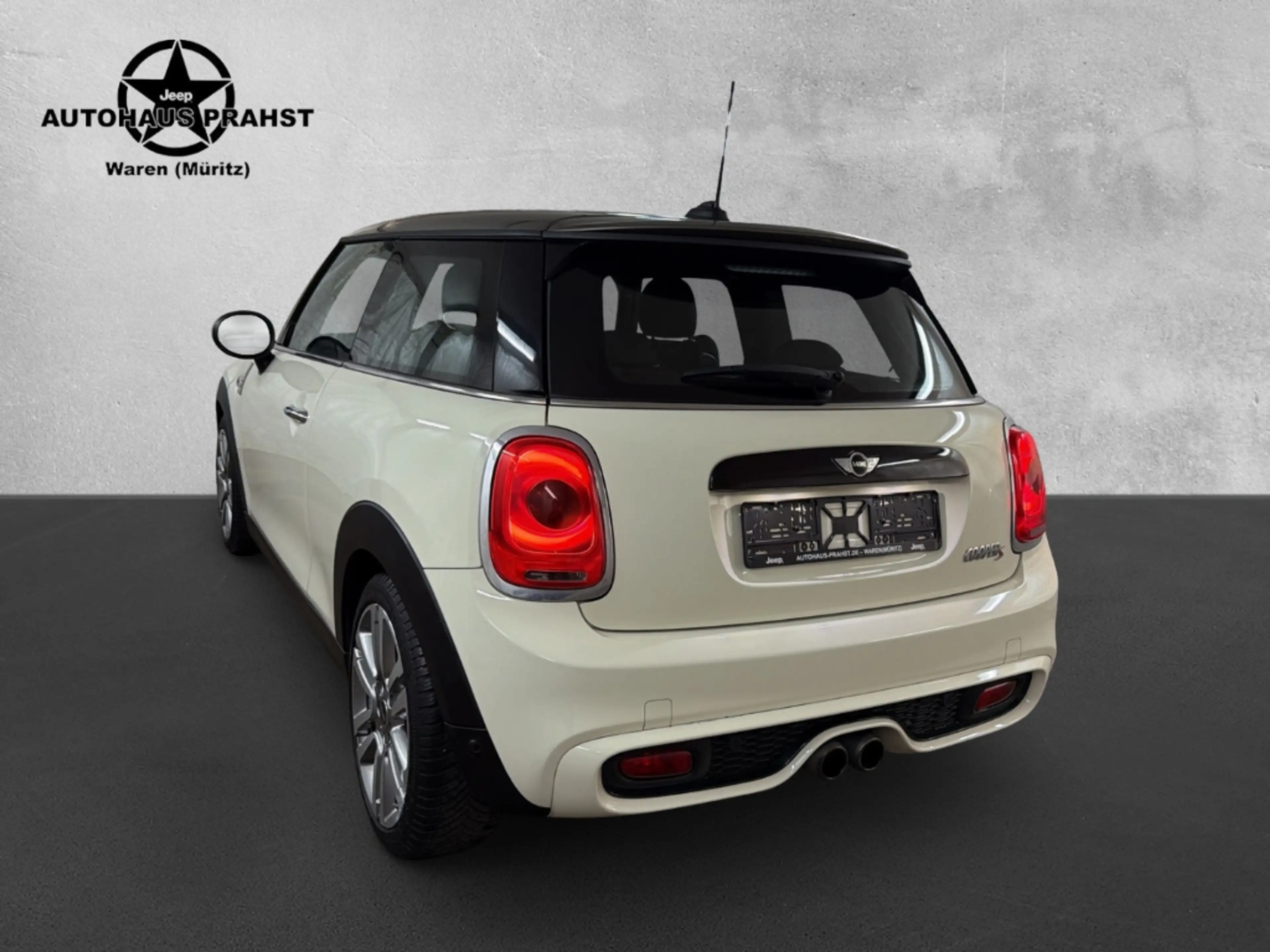 MINI Cooper S Seven Chili LED NAVI LEDER TEMPOMAT PDC — photo 6