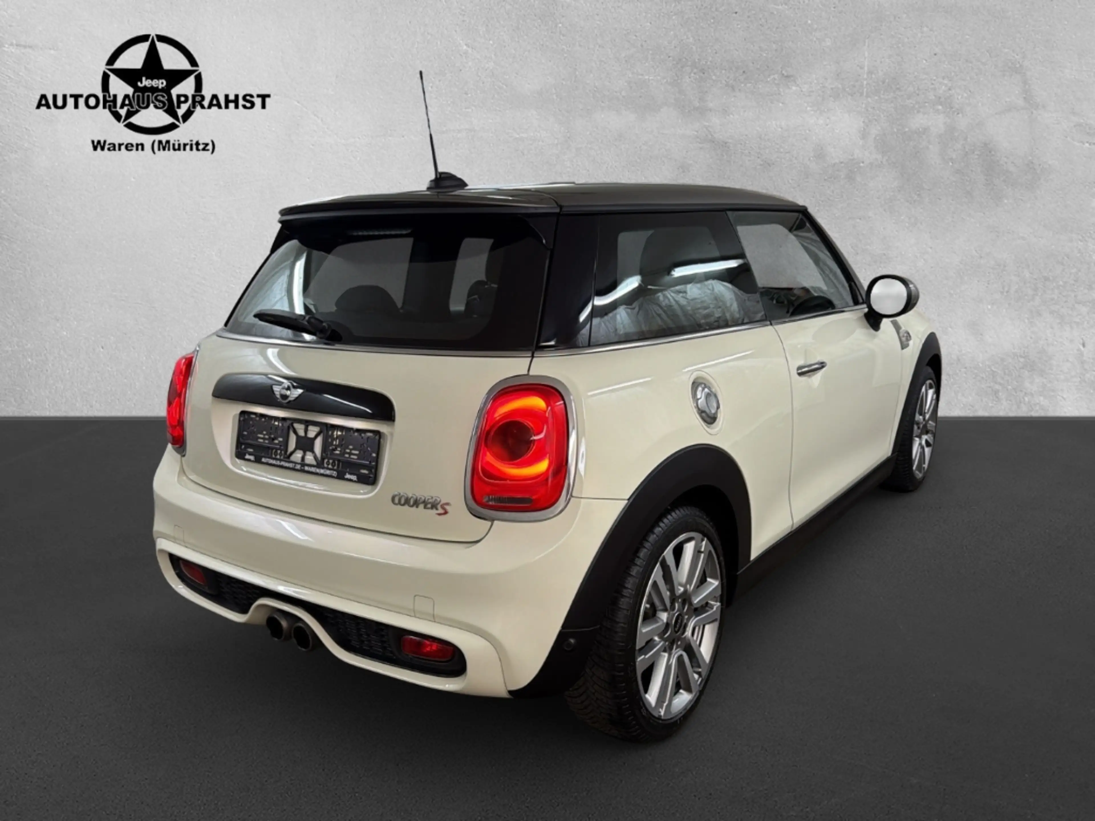 MINI Cooper S Seven Chili LED NAVI LEDER TEMPOMAT PDC — photo 2