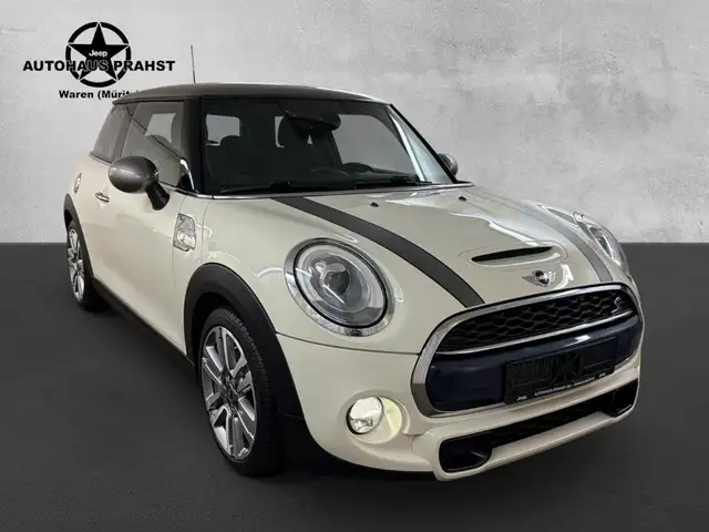 MINI Cooper S Seven Chili LED NAVI LEDER TEMPOMAT PDC