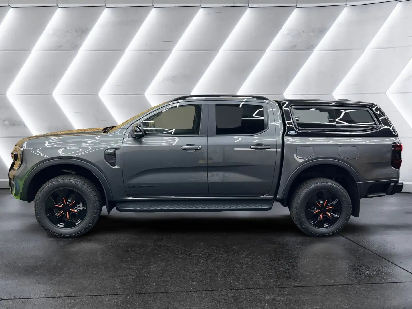 Ford Ranger DoKa Wildtrak PHEV e-4WD **inkl. HardTop** Grau - 2