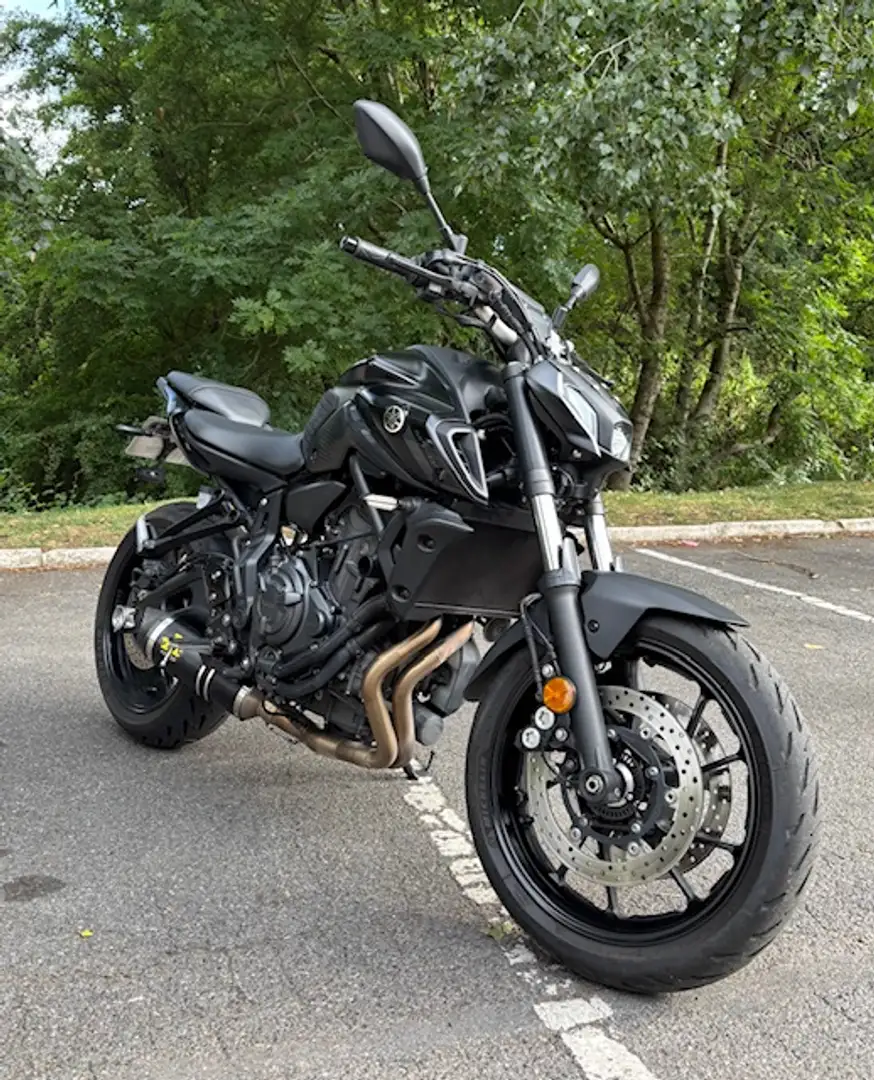 Yamaha MT-07 Noir - 1